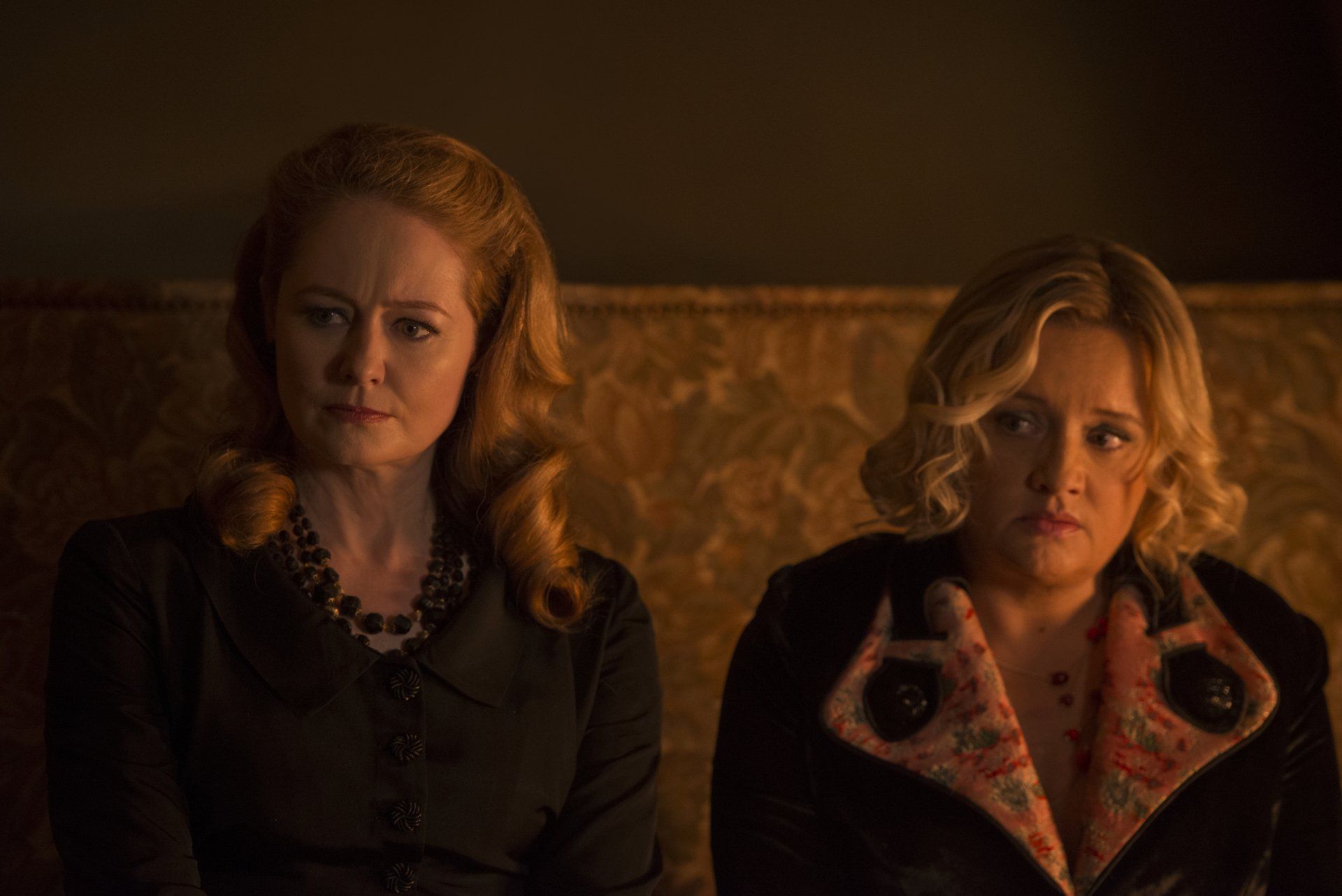 1920x1282 Download Lucy Davis Miranda Otto Zelda Spellman Hilda Spellman TV Show Chilling Adventures Of Sabrina HD Wallpaperx2403