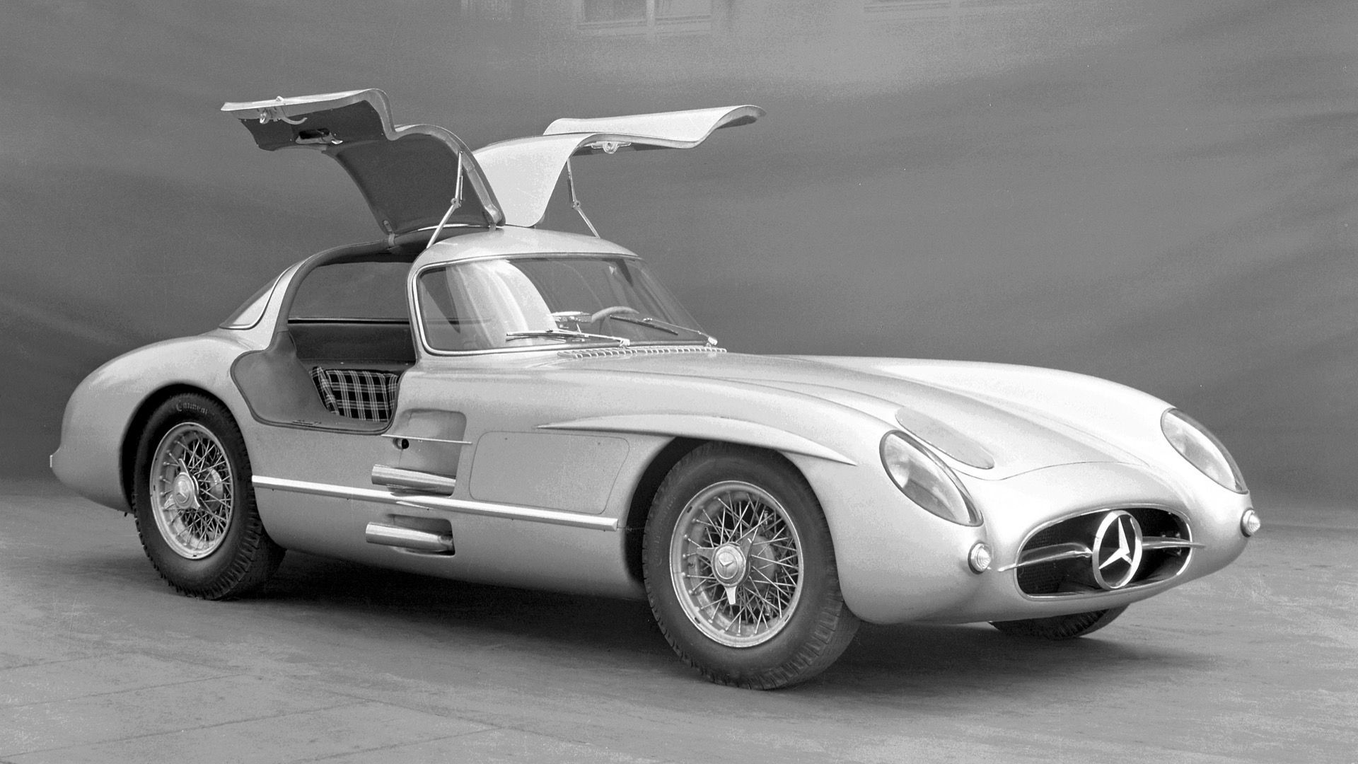 1920x1080 Mercedes Benz 300 SLR Uhlenhaut Coupe Sold For Record $143M