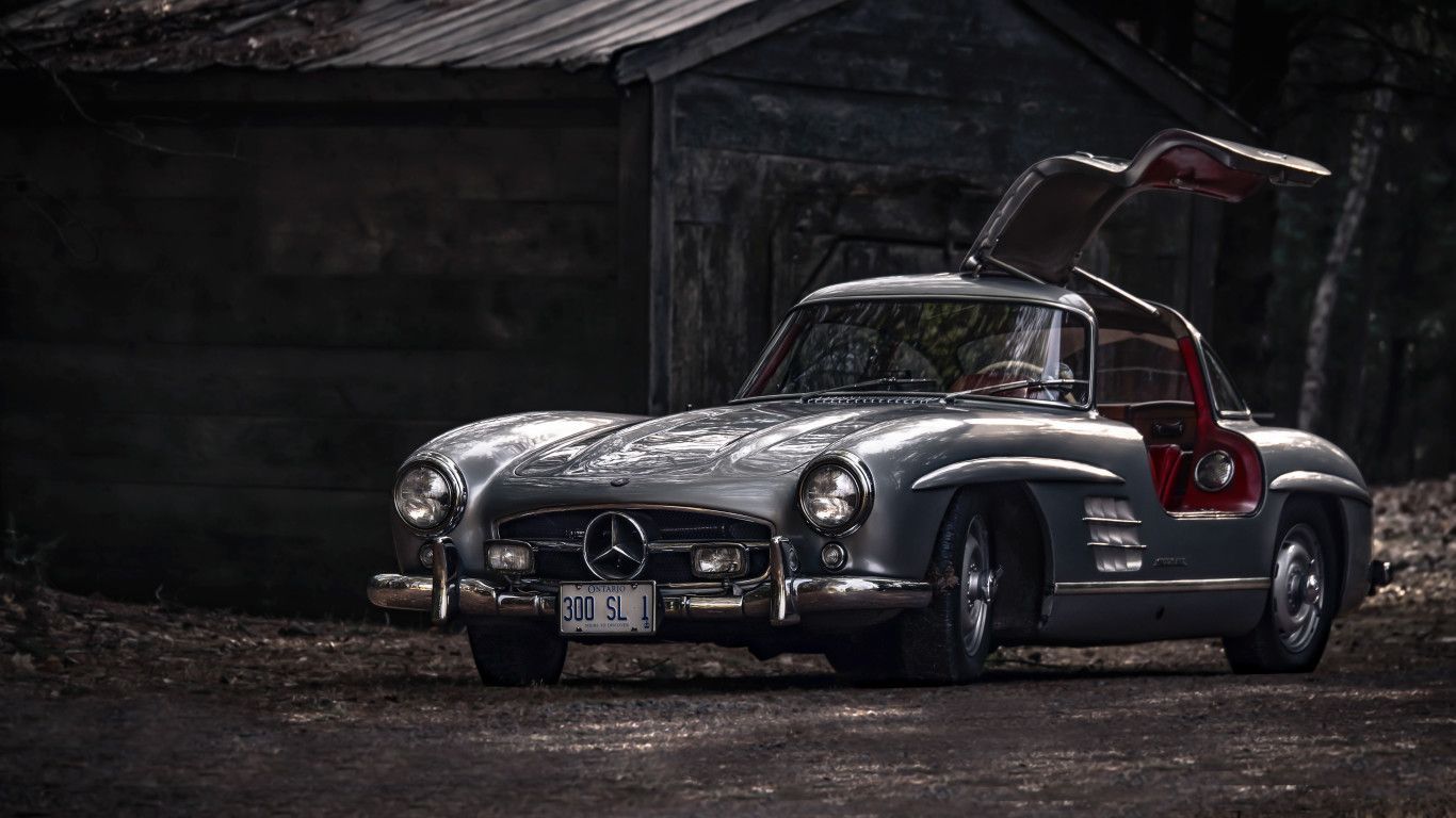 1366x768 Mercedes Benz 300 SL Wallpaper