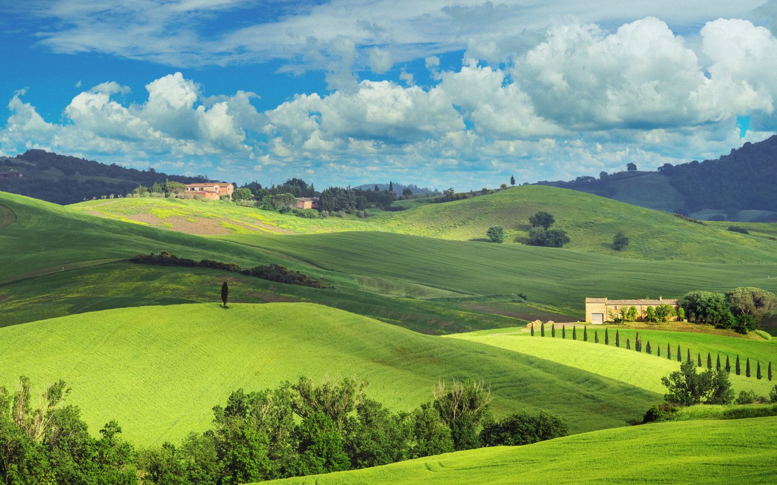 1600x1000 Val d'Orcia on the sets of The English Patient and Gladiator