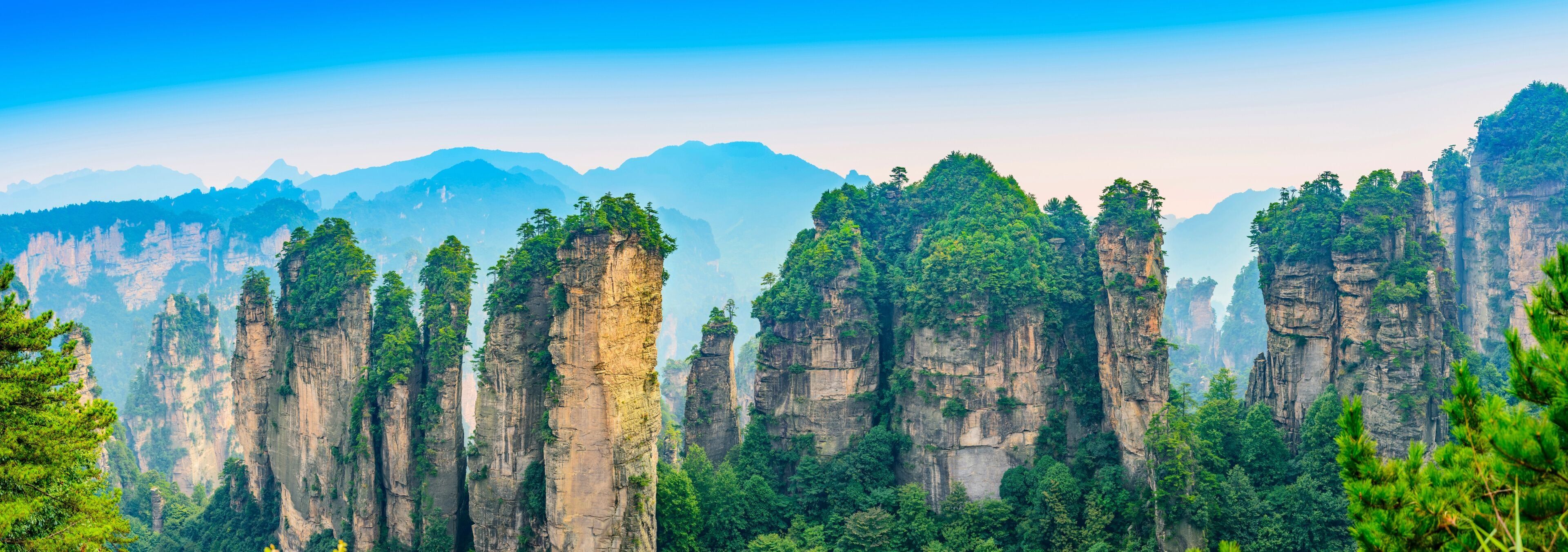 3840x1354 Wulingyuan Scenic Area Tours