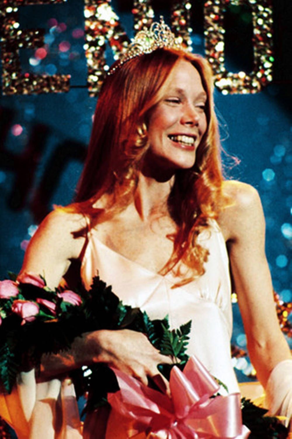1000x1502 Download Sissy Spacek Supernatural Horror Movie Carrie Wallpaper