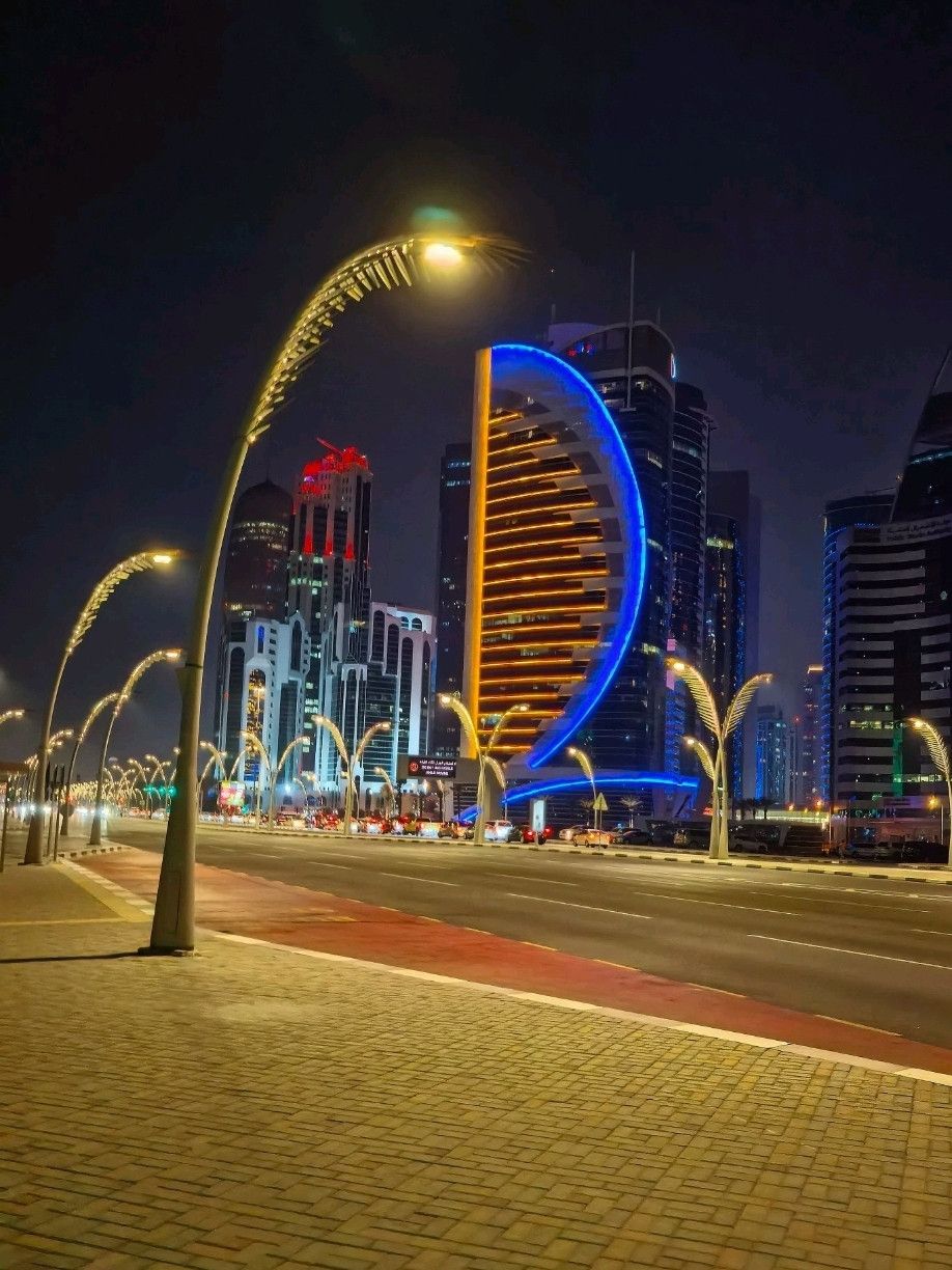 918x1224 Doha Nights Glow