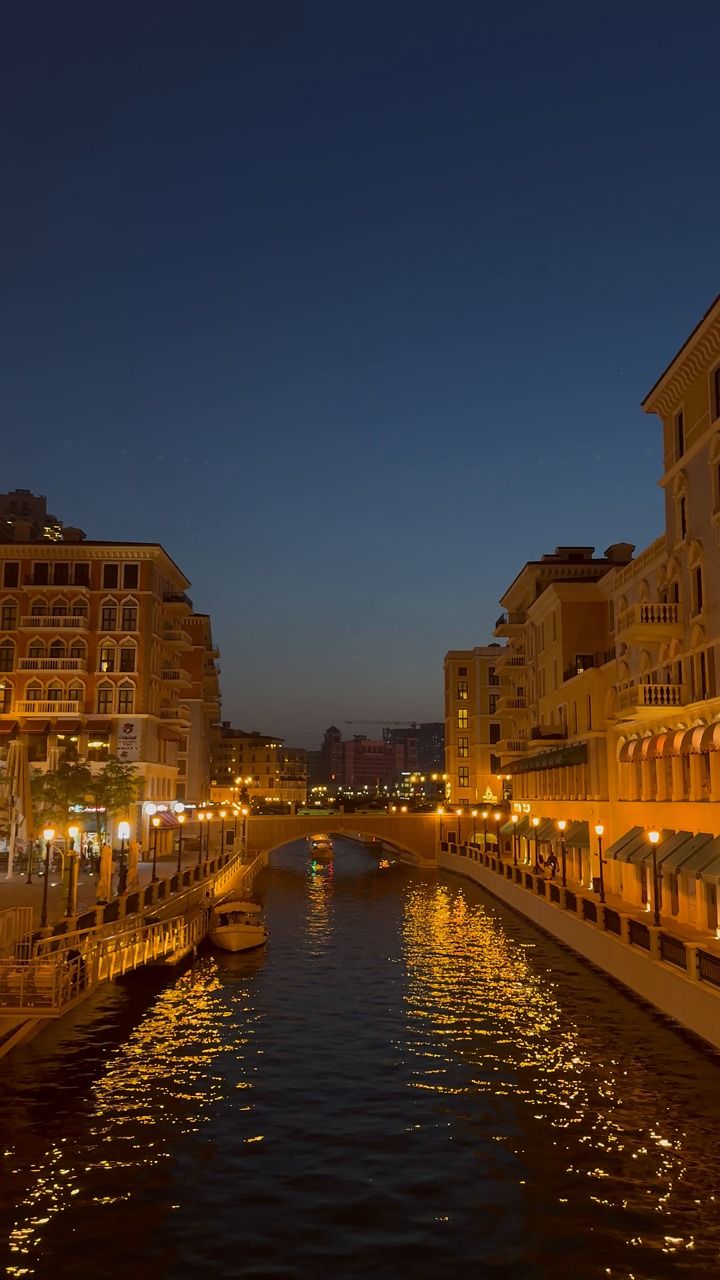 720x1280 Qatar, Doha, Architecture. Free Stock Video