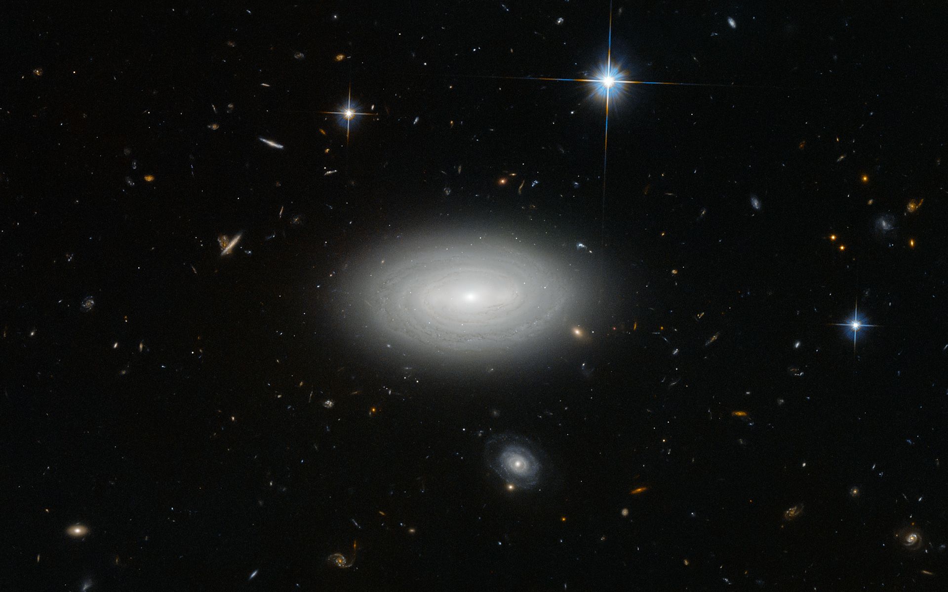 1920x1200 The Loneliest Of Galaxies