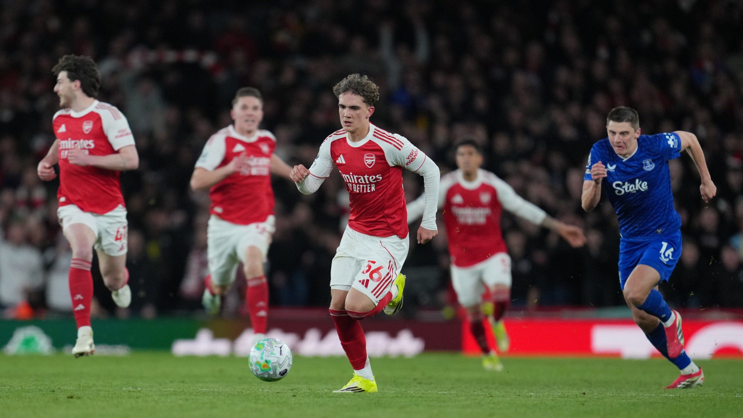 2560x1440 Max Dowman, becomes youngest Premier League scorer with remarkable goal for Arsenal