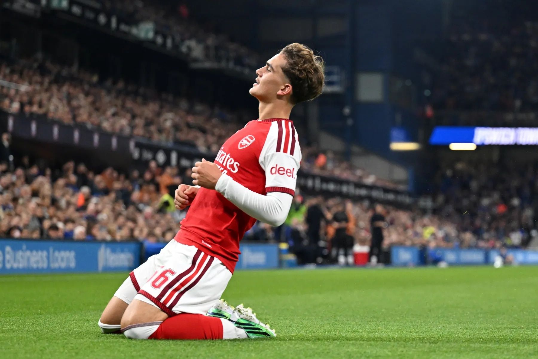 1800x1200 Magic Max: The best of Dowman at Ipswich. Arsenal FC Official Website