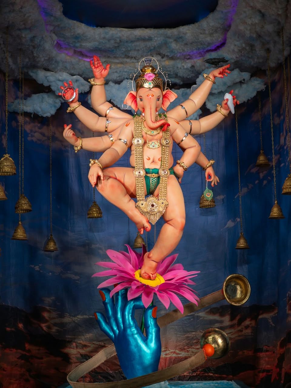960x1280 Gallery. Mumbaicha Raja. Lalbaug Sarvajanik Utsav Mandal
