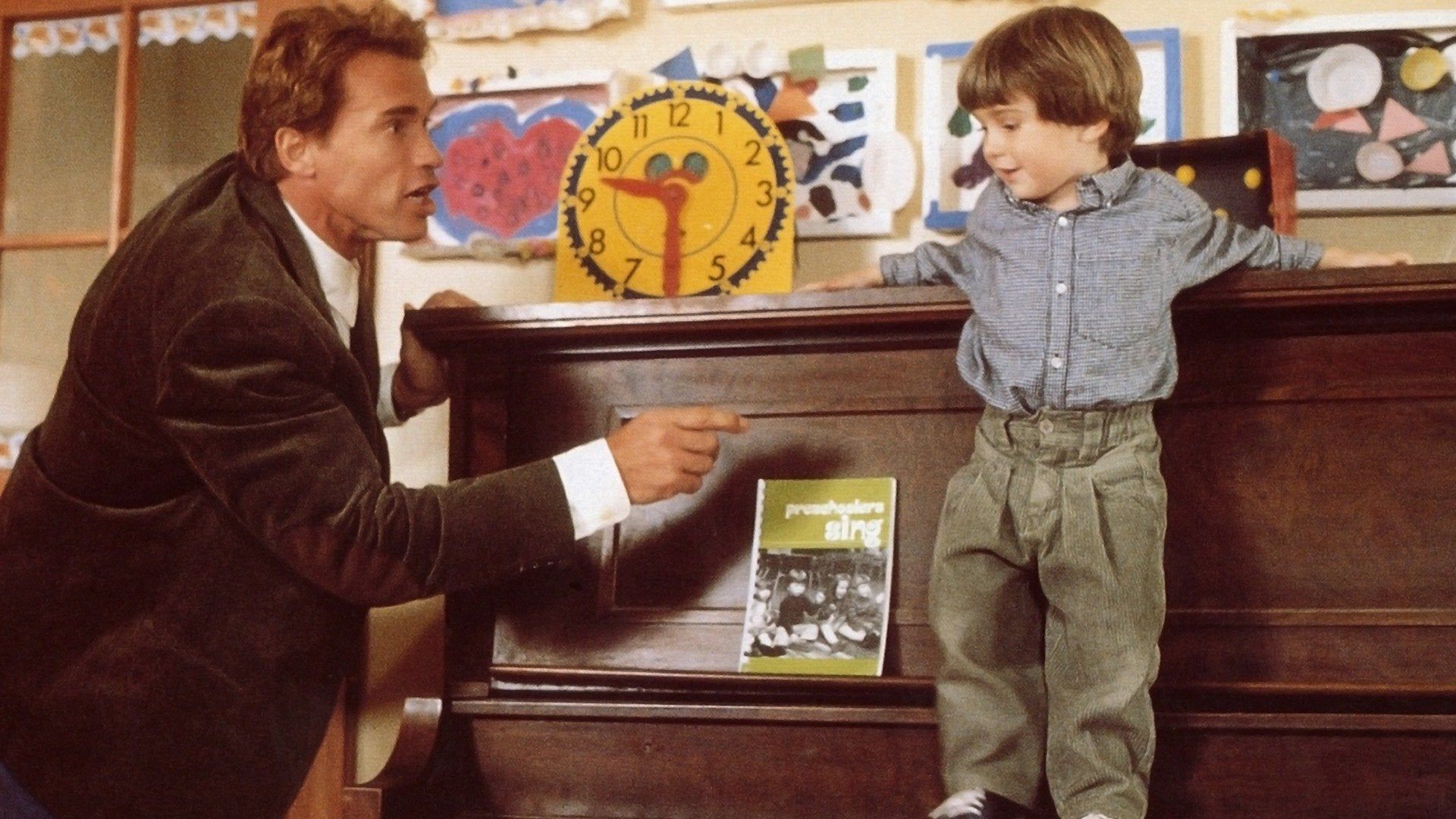 1920x1080 Review: Kindergarten Cop (1990)