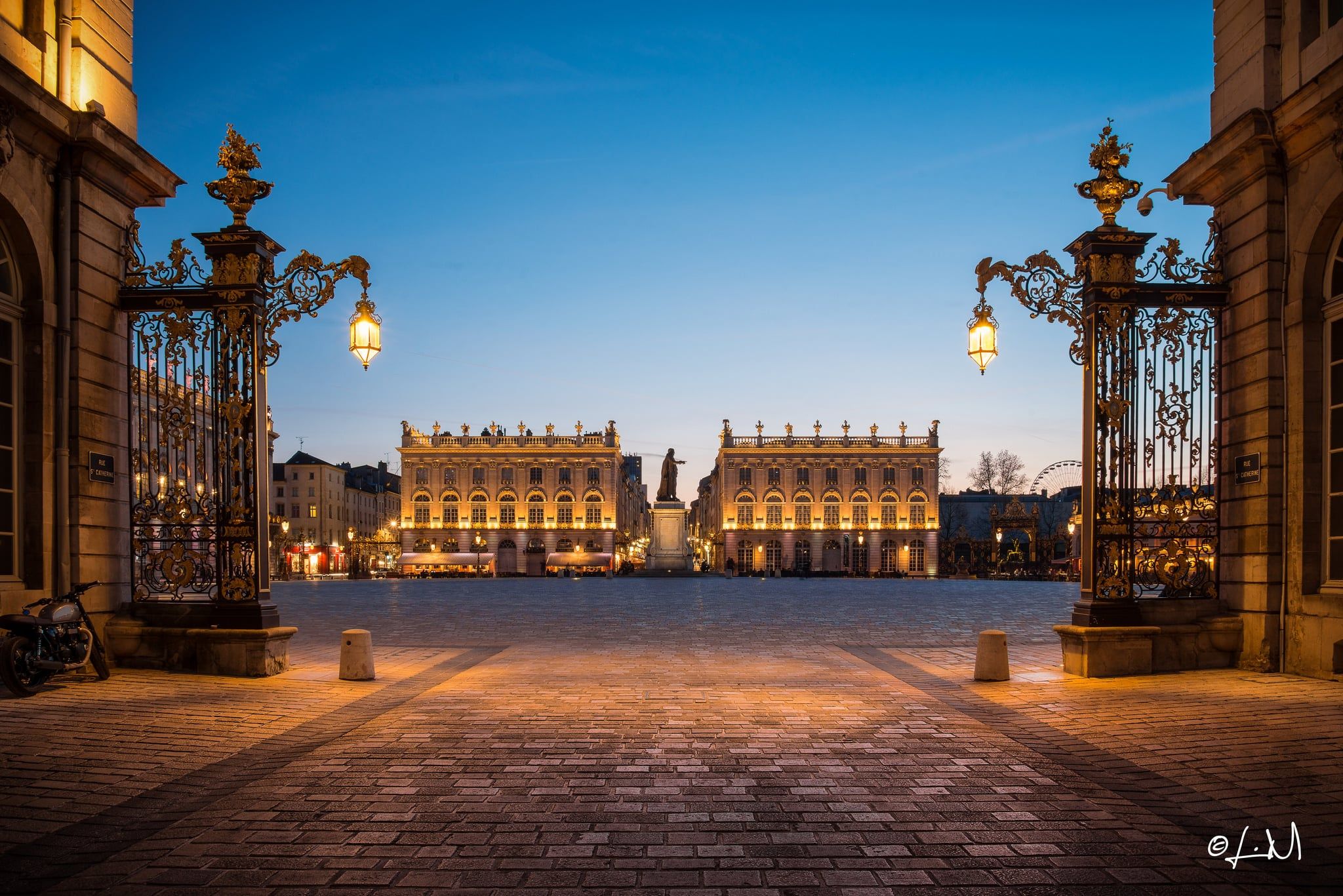 2048x1367 Nancy France Wallpaper