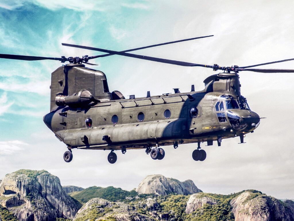 1024x768 Boeing Chinook CH47 (Quantity 4). Air & Ground Aviation
