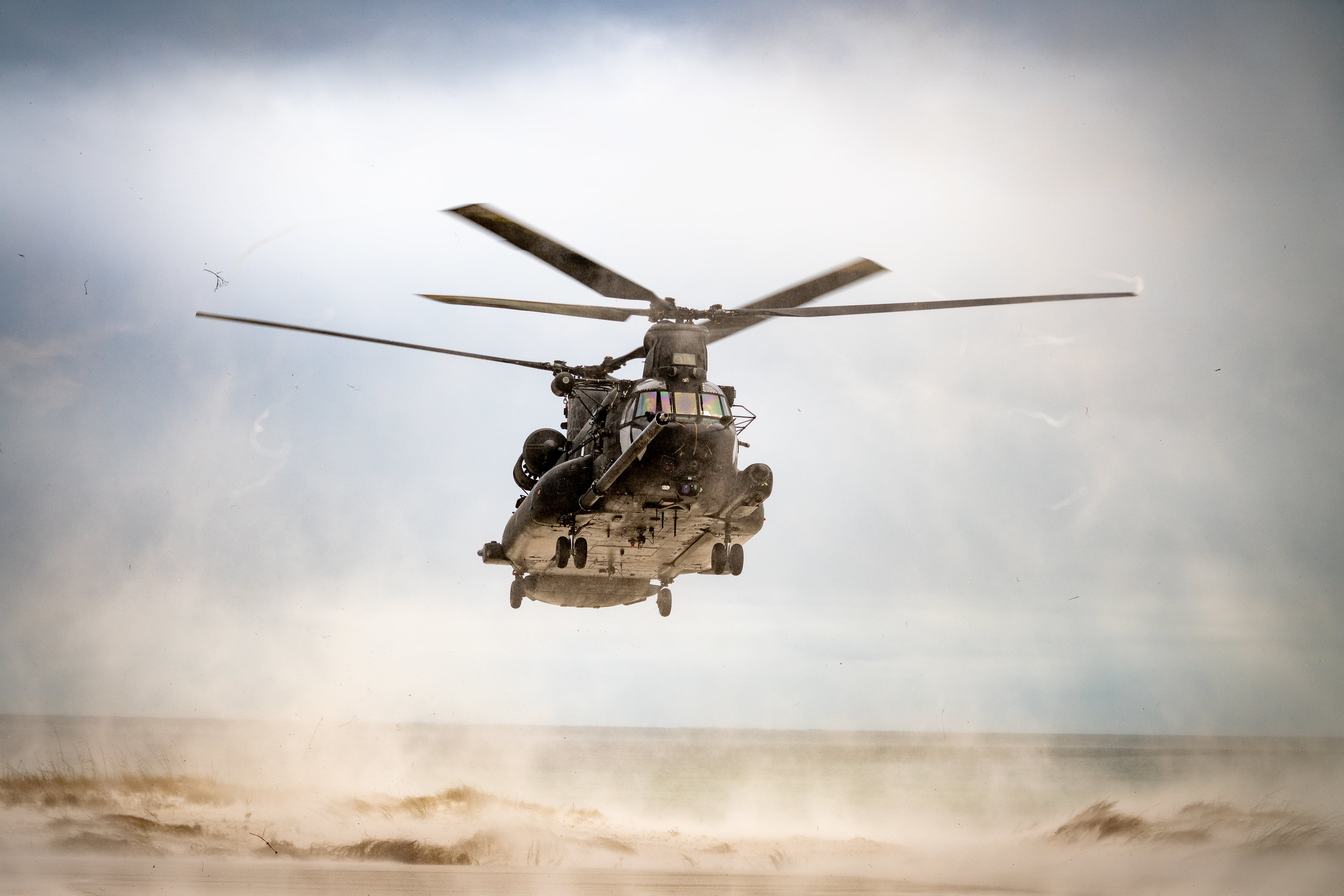 5000x3335 Japan becomes Boeing's newest customer of latest Chinook helo variant