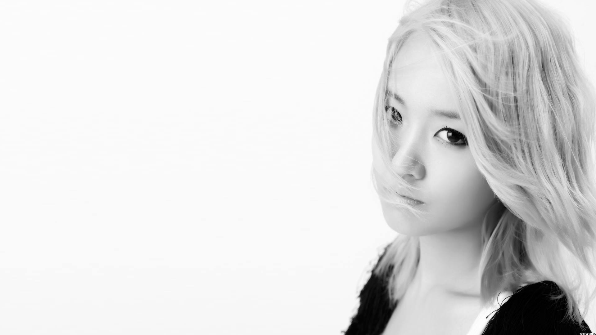 1920x1080 Younha Wallpaper