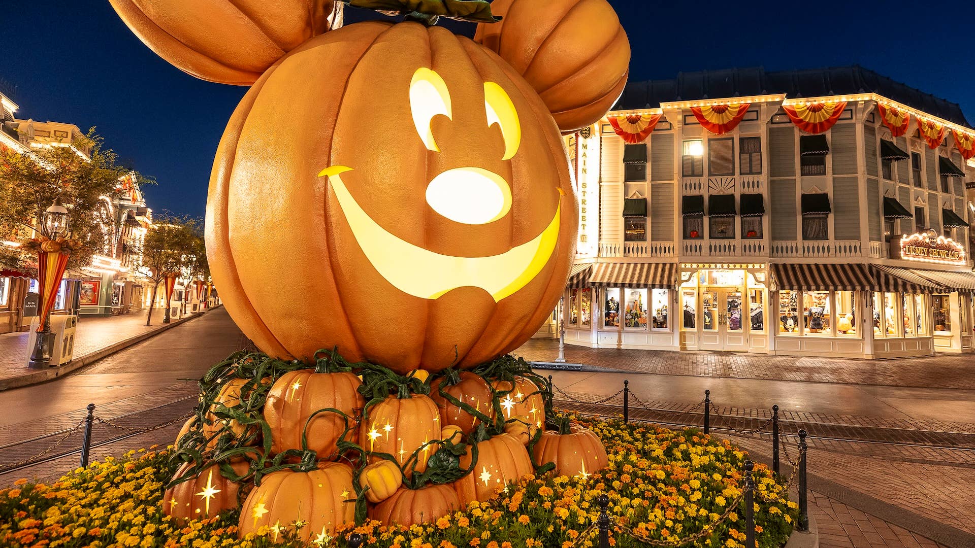 1920x1080 Disneyland Reveals Its Fall Lineup, and Spoiler—It's Wicked Fun