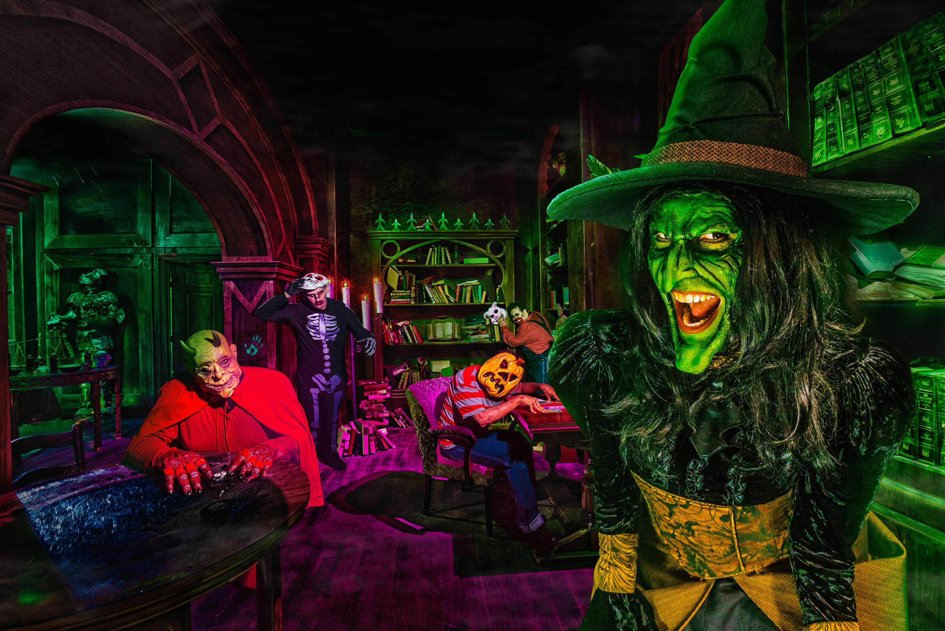 4000x2669 Witchy Halloween 4k Wallpaper