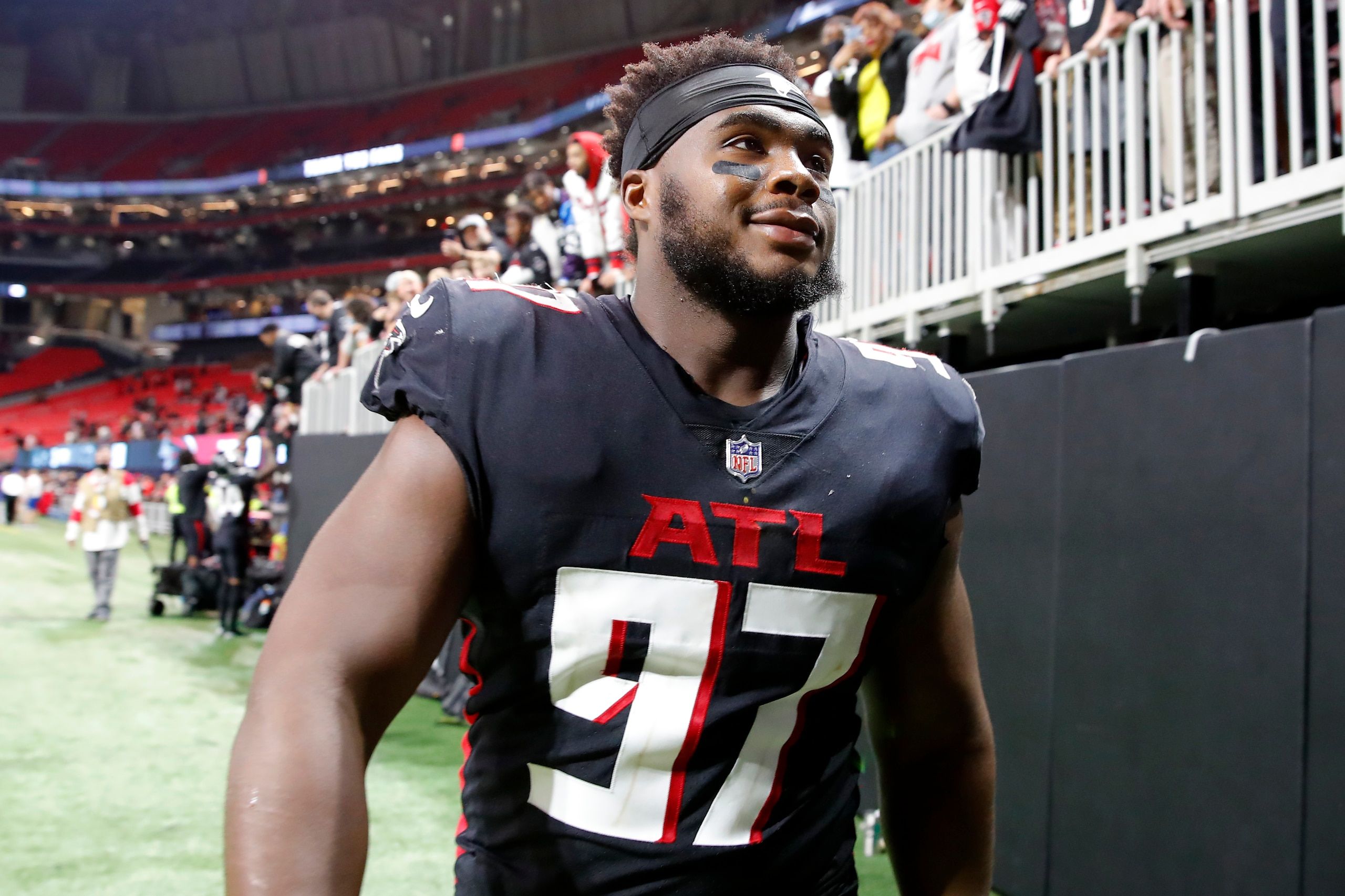 2560x1706 Grady Jarrett, Falcons Reportedly Agree To New 3 Year Contract Worth Up To $51M