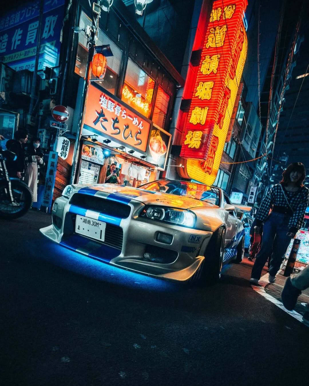 1080x1350 Complex on X: Photographer captures Japan's drift culture at night