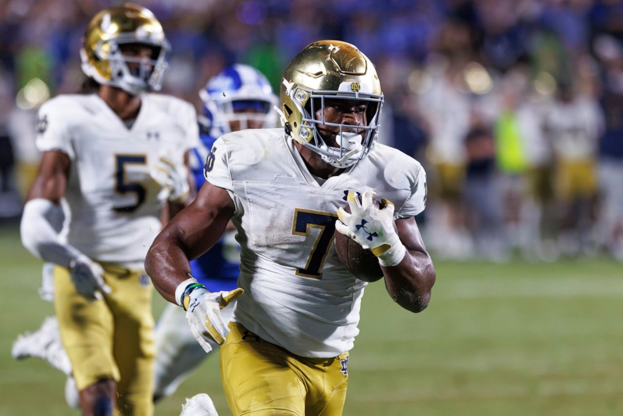 1280x854 Eagles signing Denver Broncos, Notre Dame RB Audric Estime