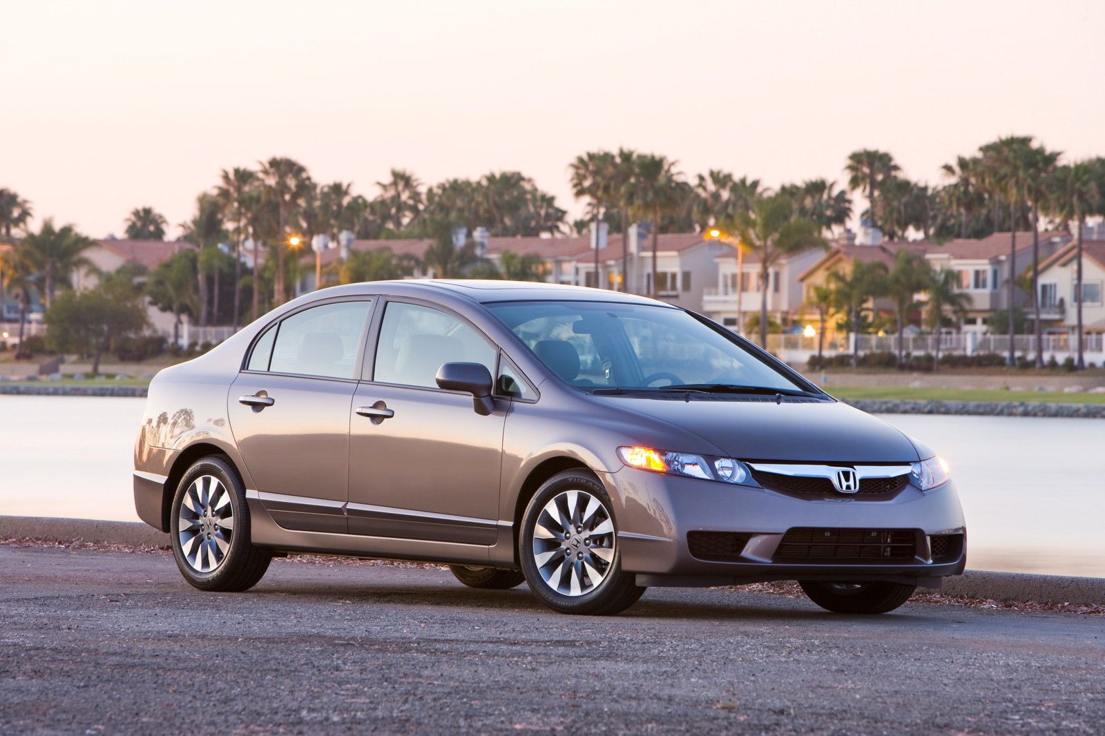1600x1066 Honda Civic Review, Ratings, Specs, Prices, and Photo Car Connection