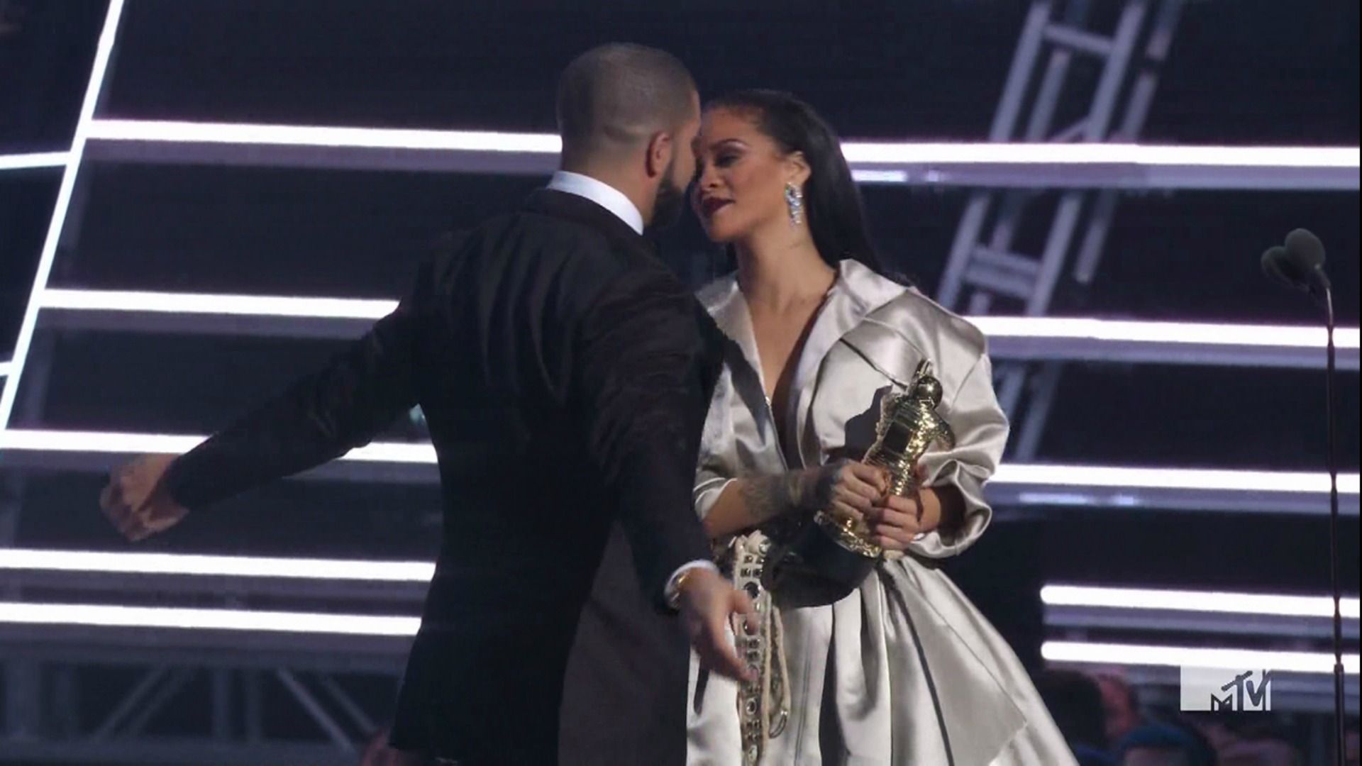 1920x1080 Drake and Rihanna are so loved up they even have babies on the brain