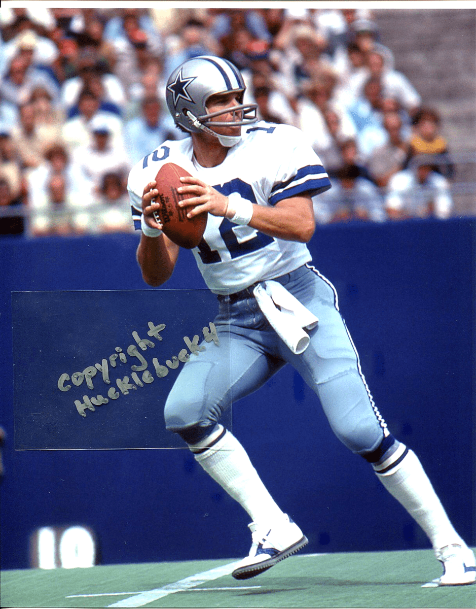 939x1200 ROGER STAUBACH photo Dallas Cowboys in action HOF (c)