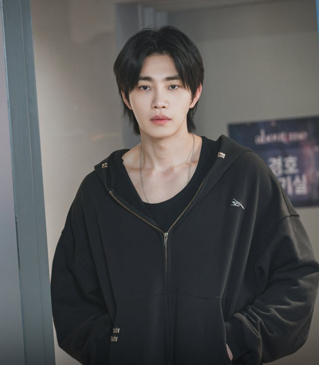 1080x1233 Kim Jae Young Shines In IDOL I Kdrama On Viu