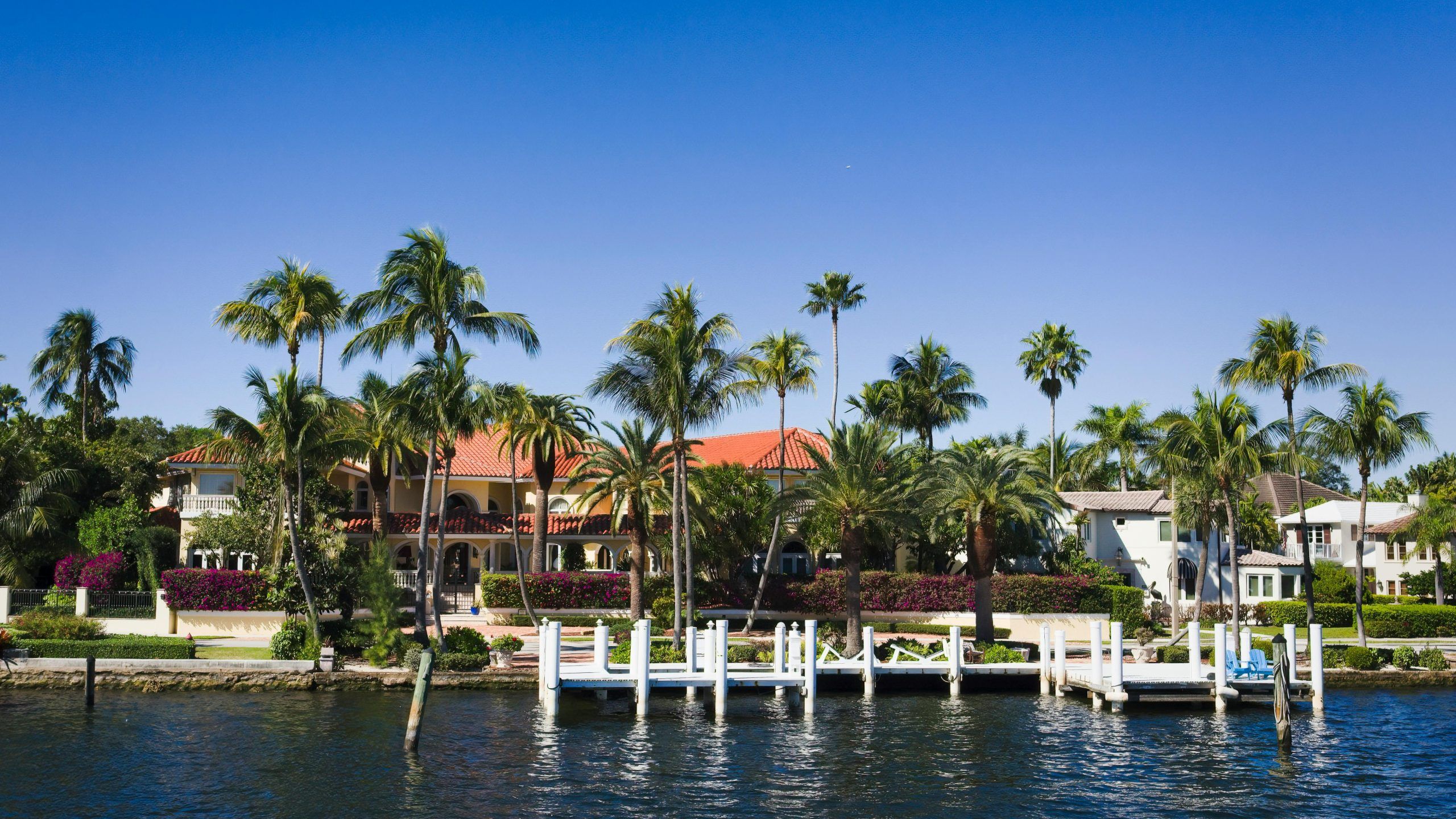 2560x1440 Coastal Luxury Home Design Trends in Vero Beach