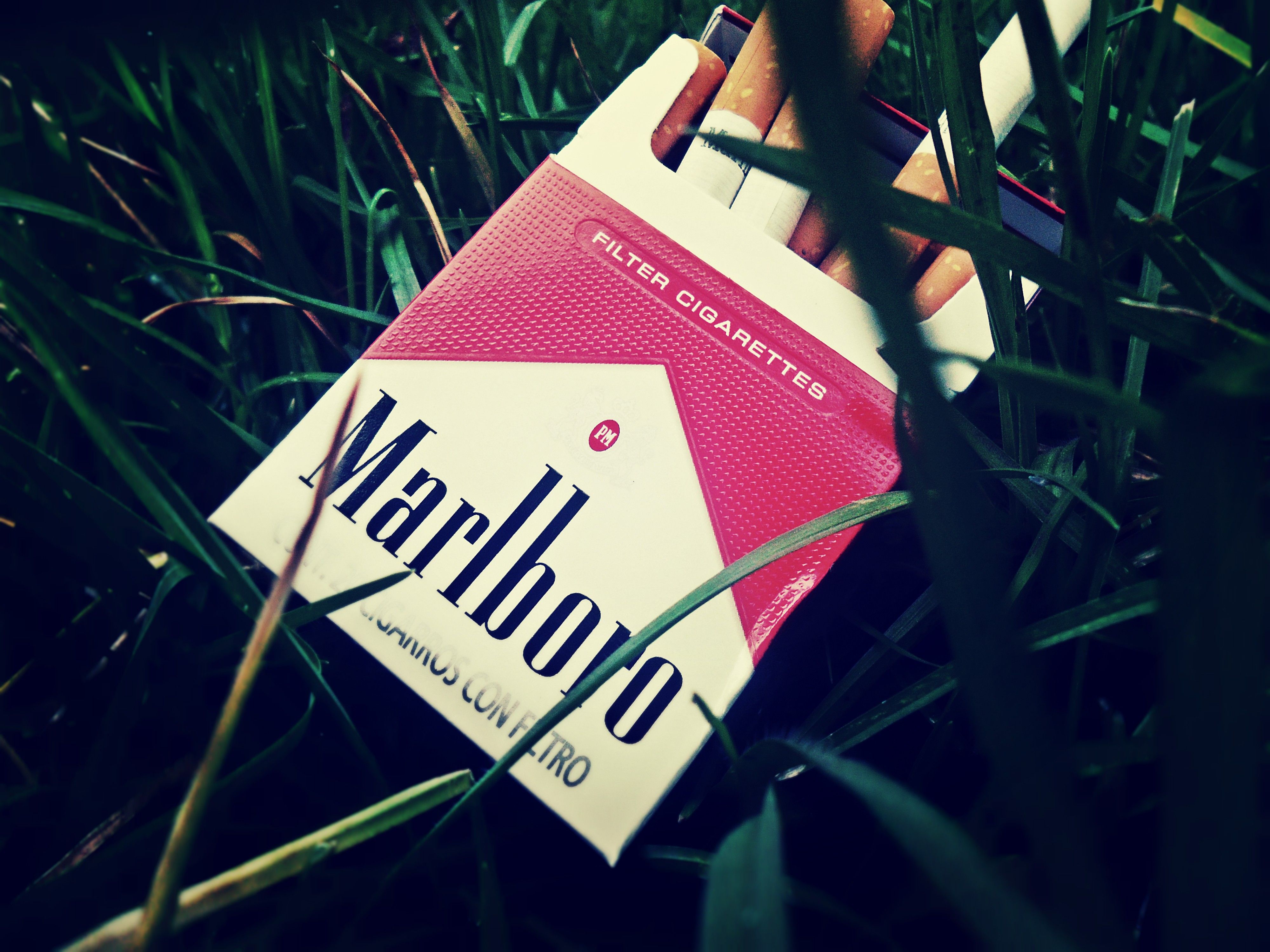 4000x3000 cigarettes, Marlboro, Smoke, Vintage Wallpaper HD / Desktop and Mobile Background