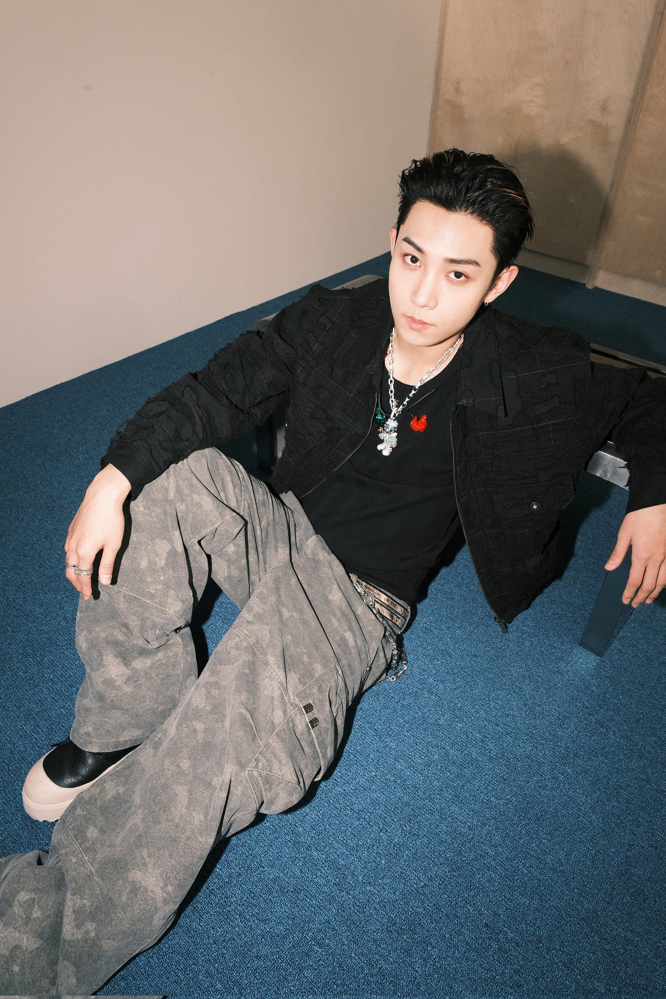 1365x2048 Ryul (LNGSHOT) profile, age, MBTI & facts