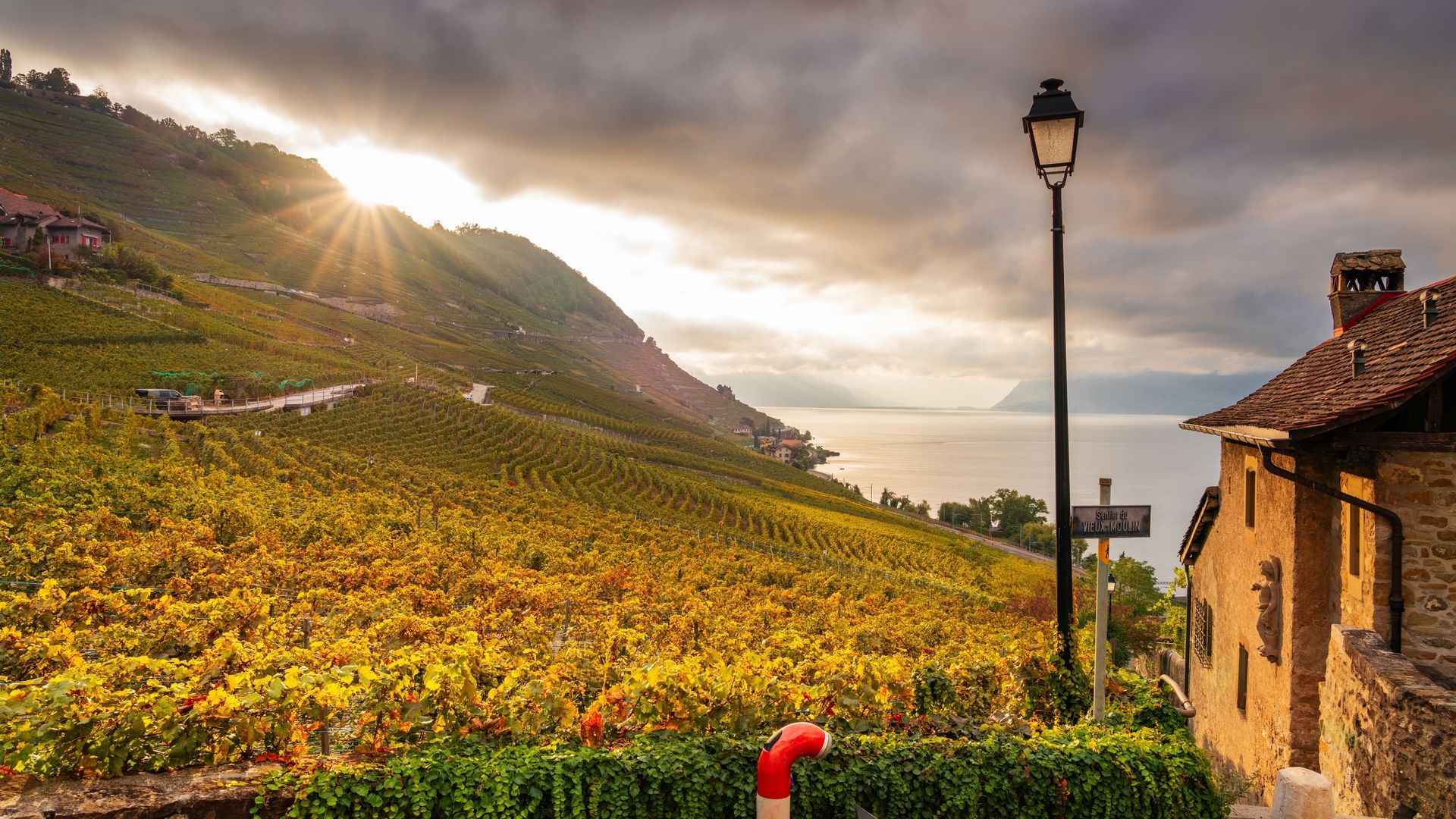 1920x1080 Autumn is the best time to visit Switzerland, with fewer visitors and magical landscapes waiting to be explored