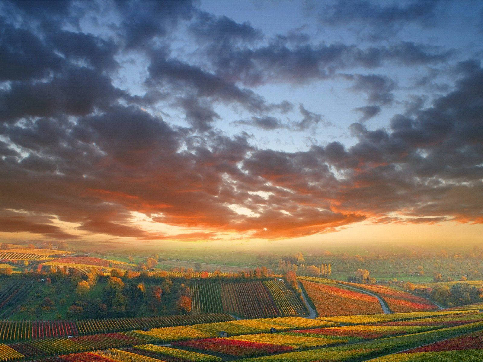 1600x1200 Download Take in the Autumn Views of the Countryside Wallpaper