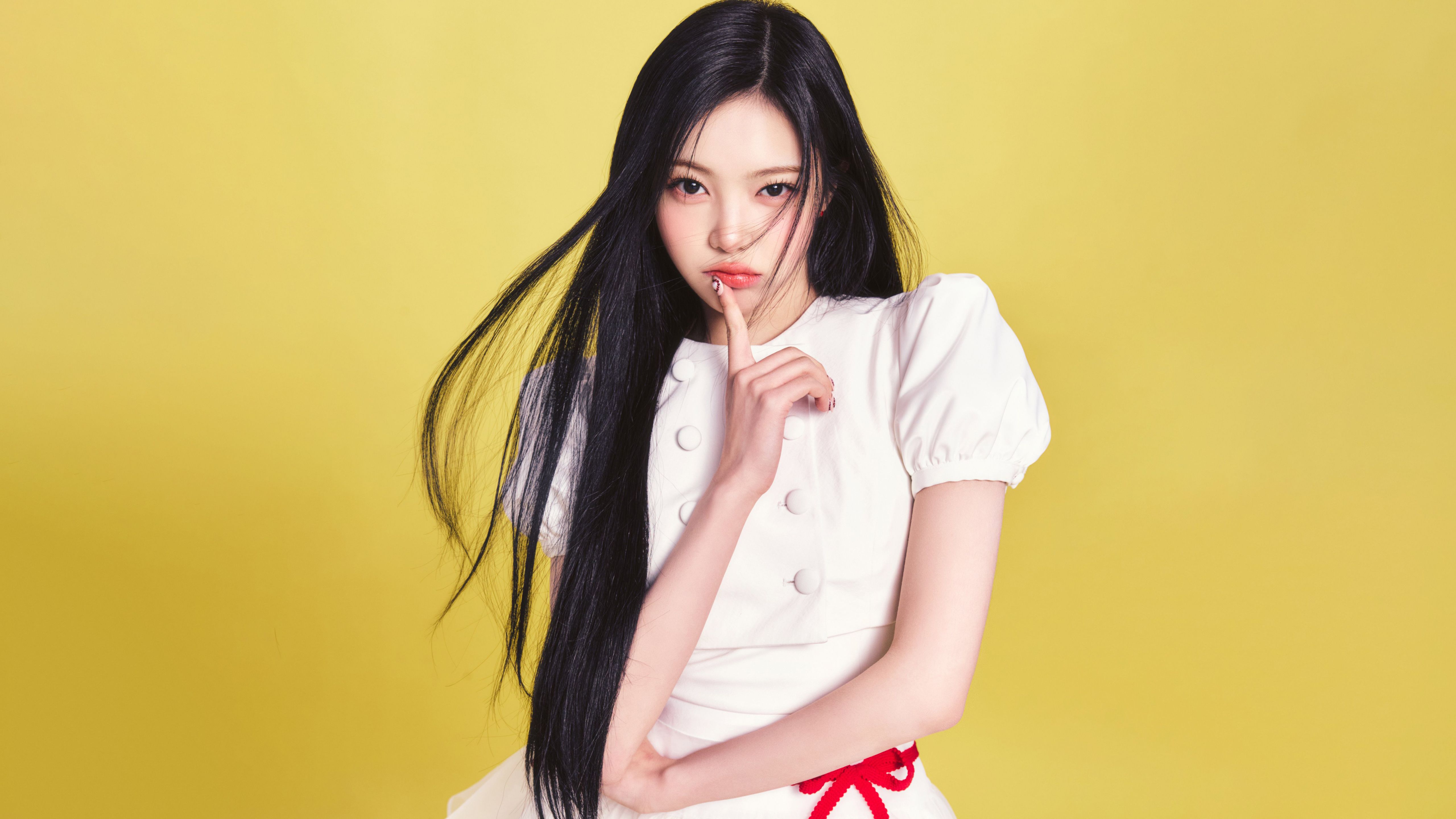 5120x2880 Hearts2Hearts Wallpaper and Background