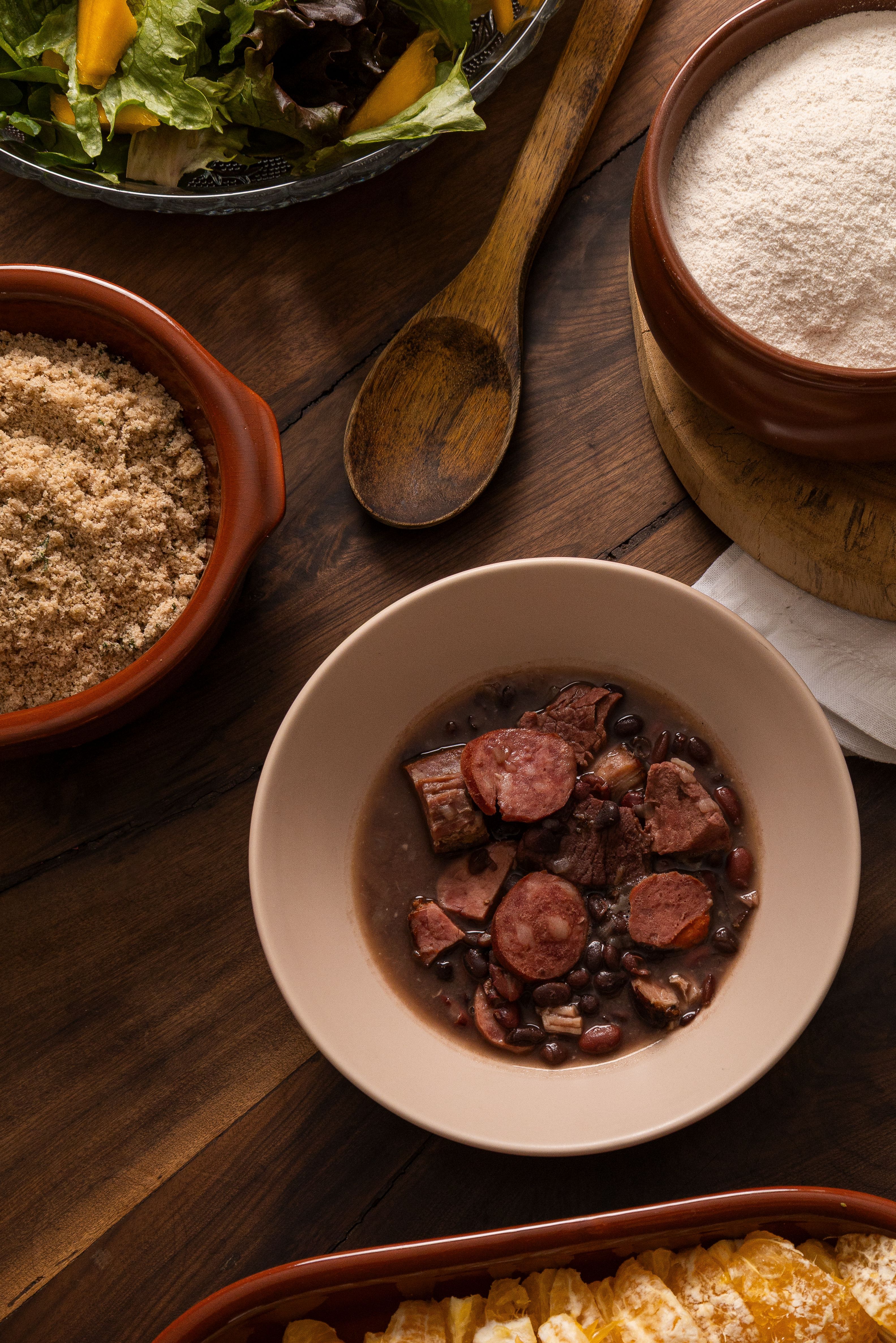 3167x4750 Traditional Brazilian Feijoada with Sides · Free