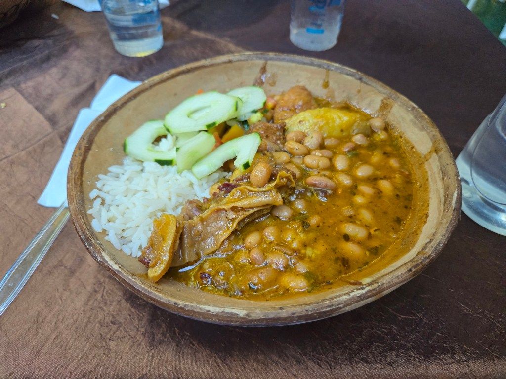 1024x768 Feijoada. Eating The World