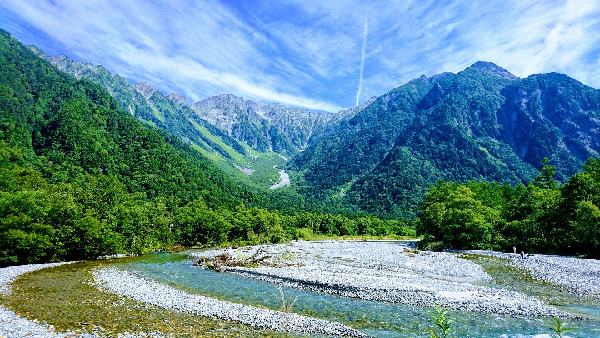 1920x1080 Hiking in Kamikochi