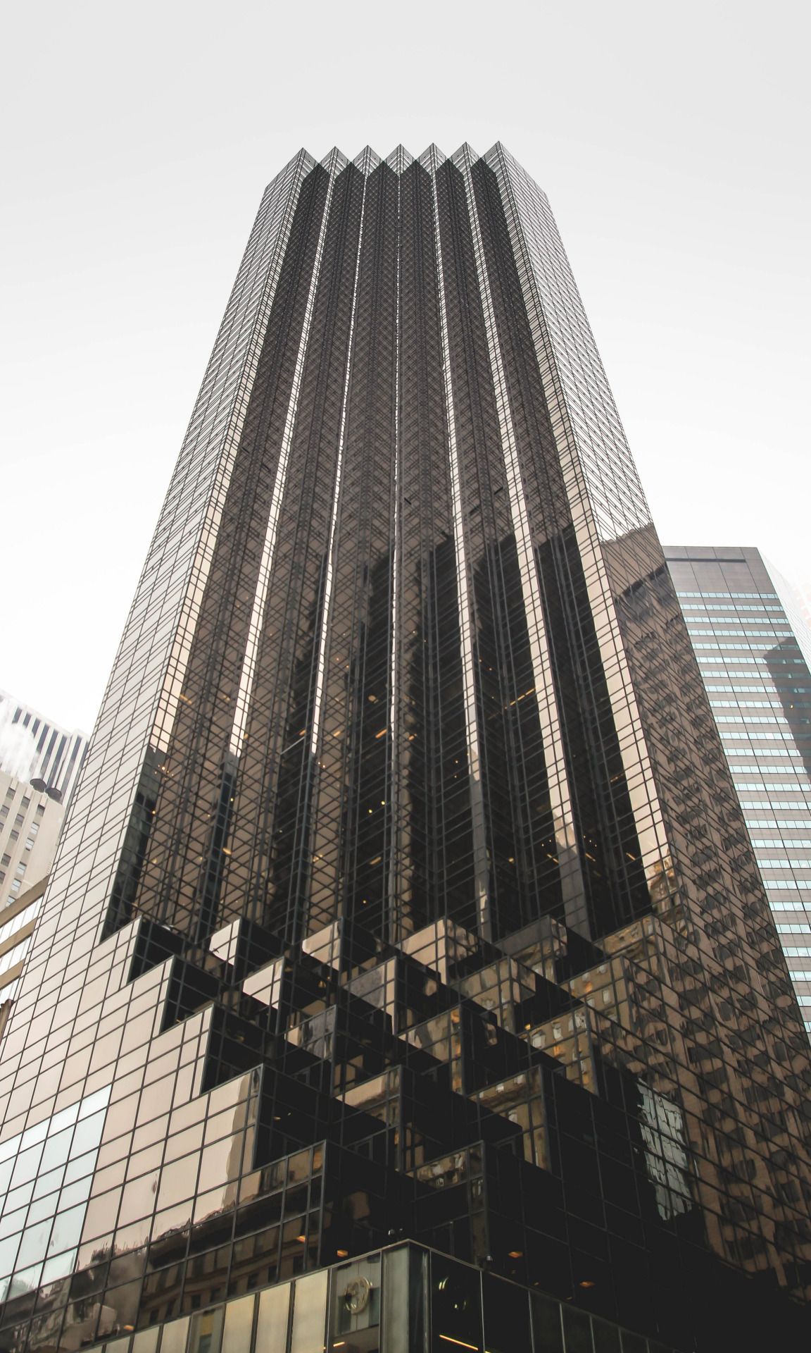 1152x1920 Trump Tower Wallpaper