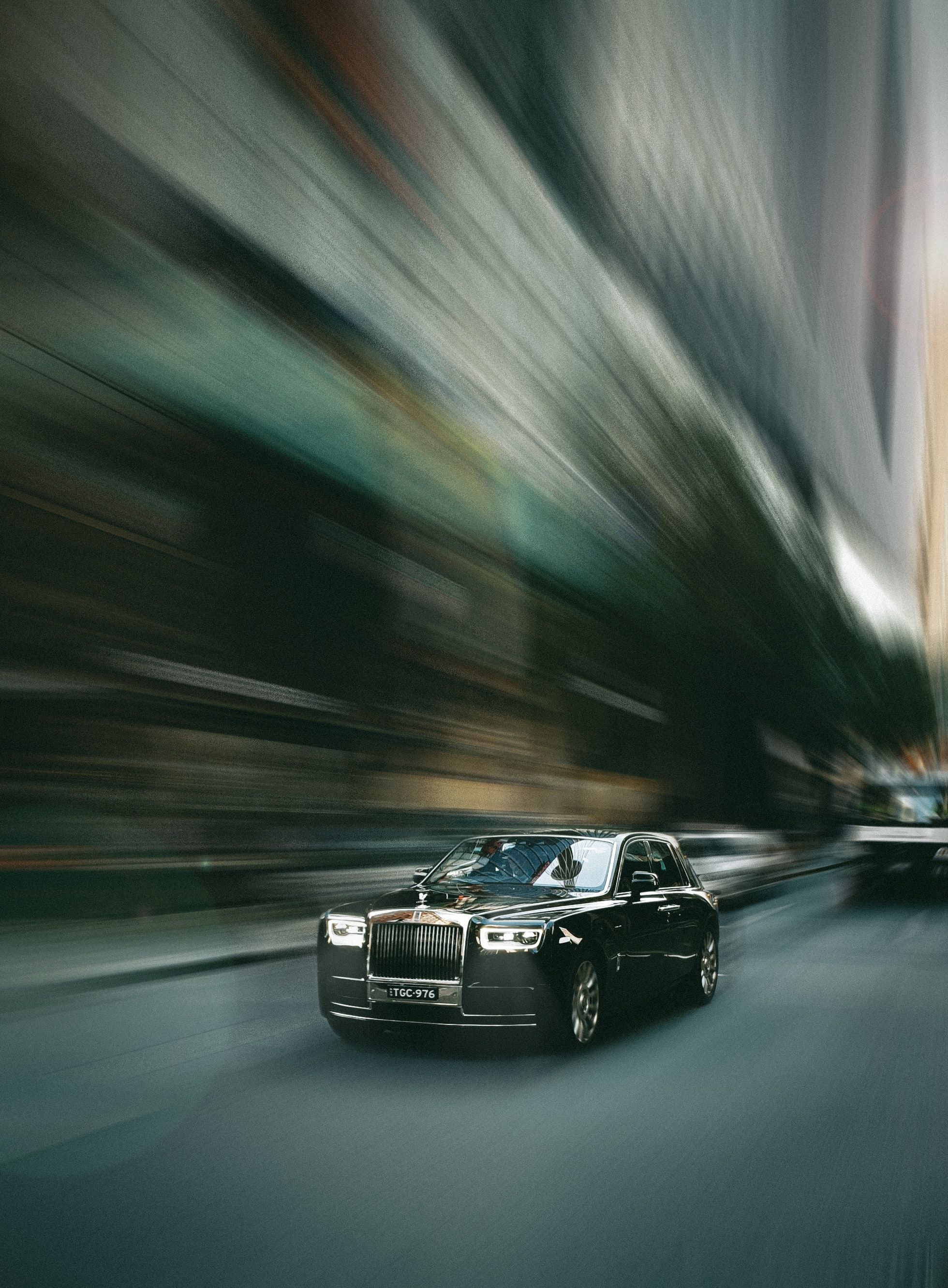 1960x2663 Desktop wallpaper: Cars, Speed, Rolls Royce, Car, Blur, Smooth, Street 4K free download for PC. 136727