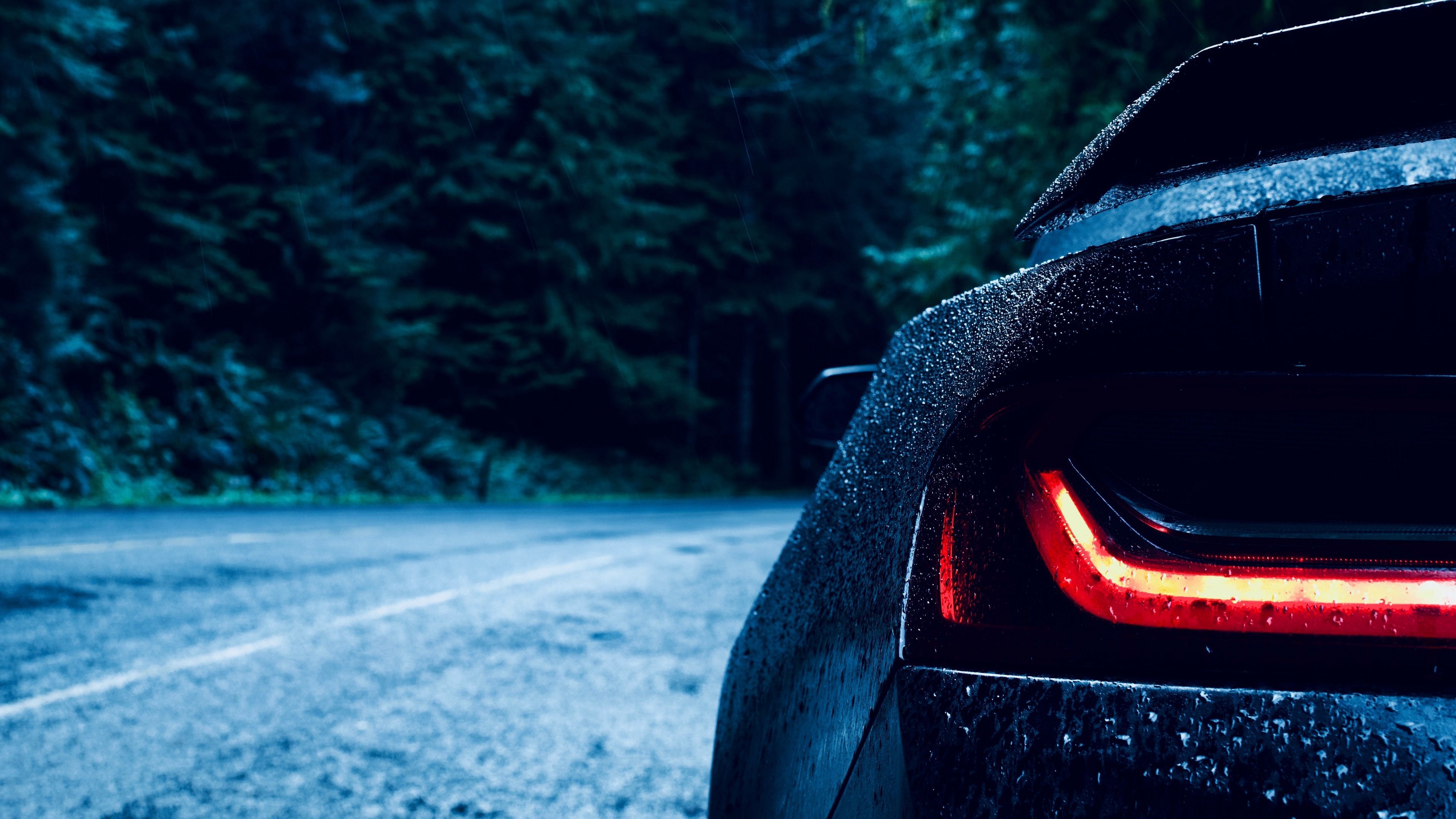 3840x2160 Car Blur Wallpaper