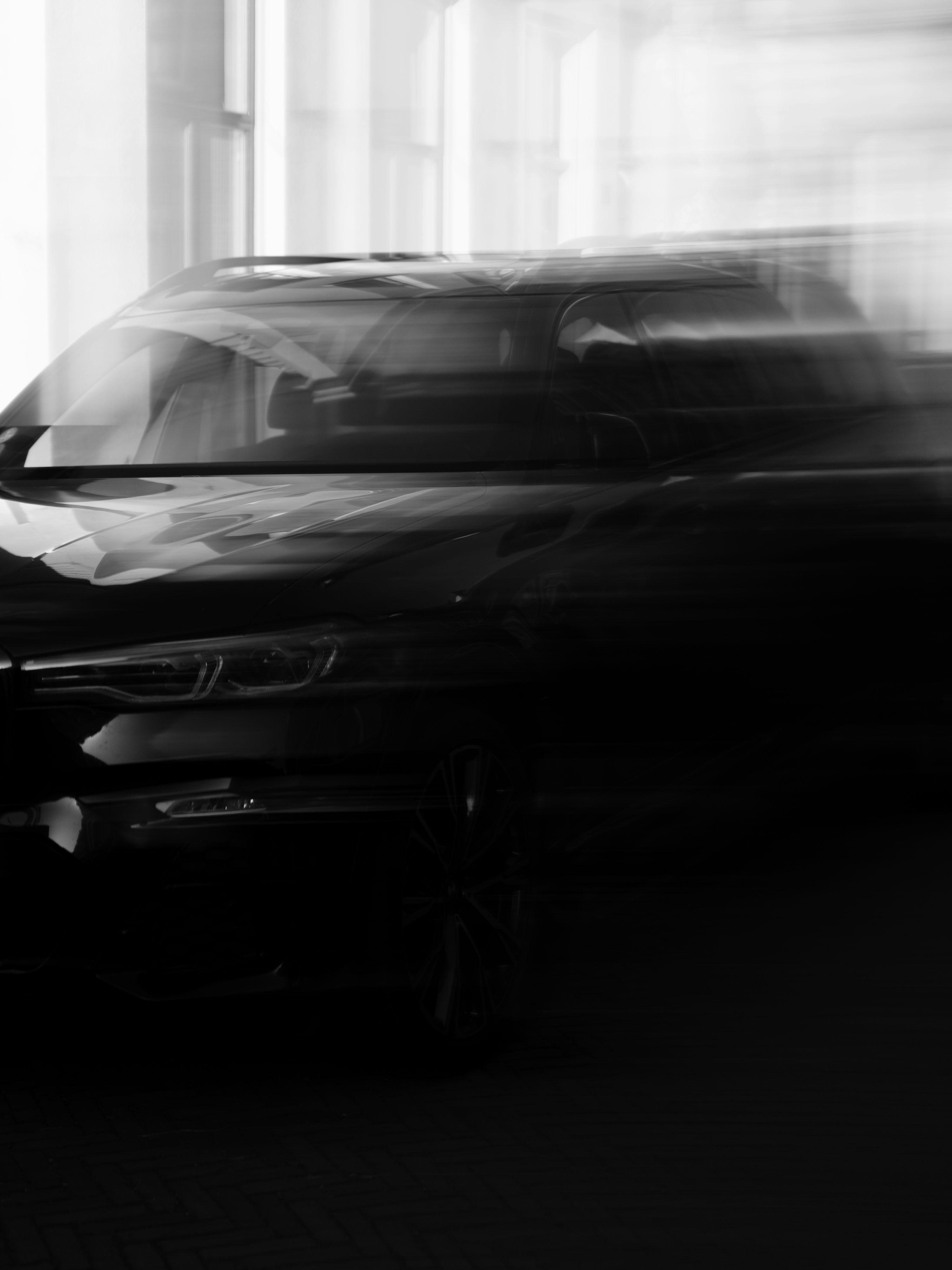 3000x4000 Abstract black car with motion blur effect