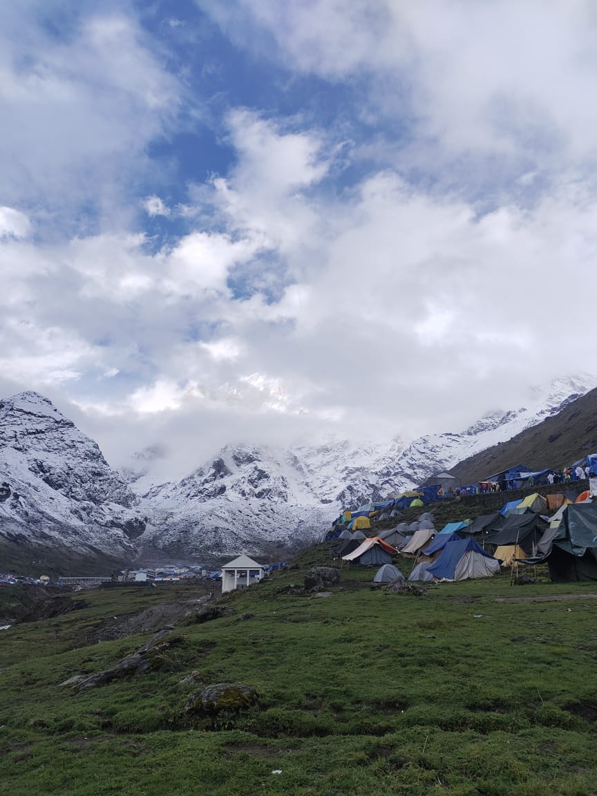 864x1152 Pahadi Trails