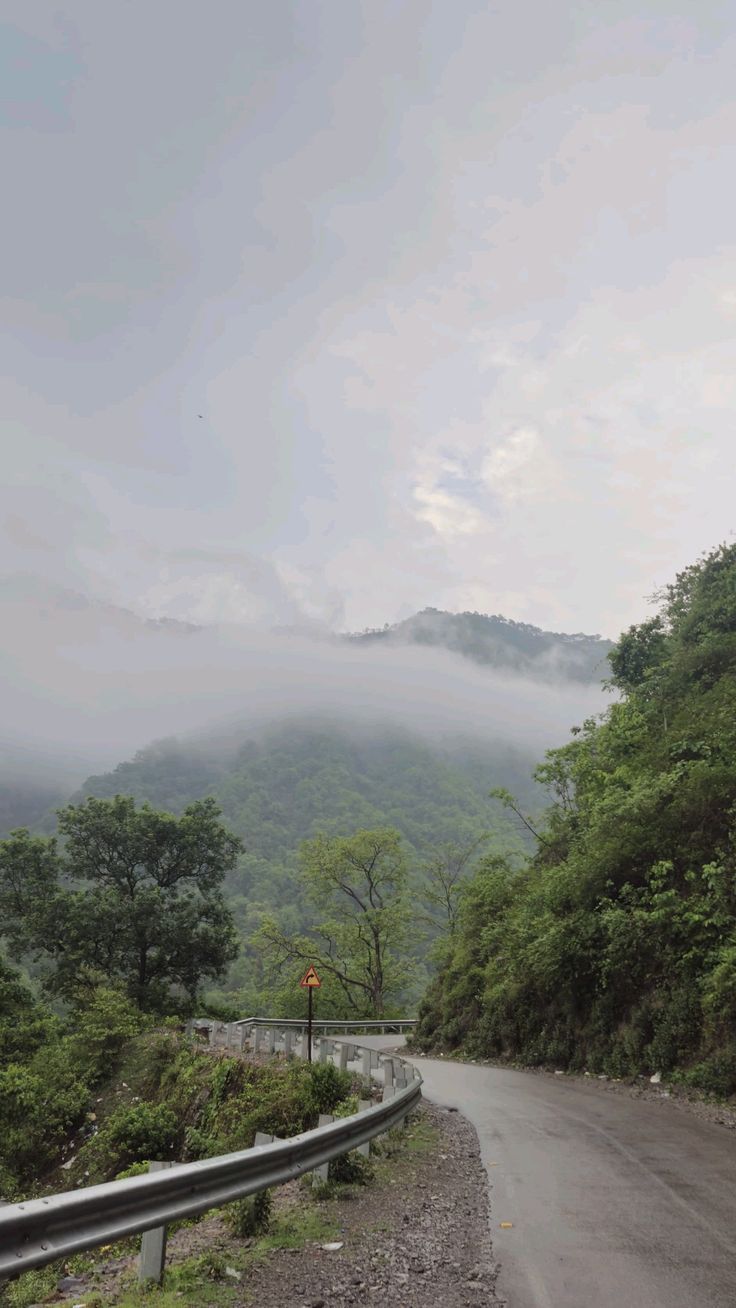 736x1308 pahad ⛰️