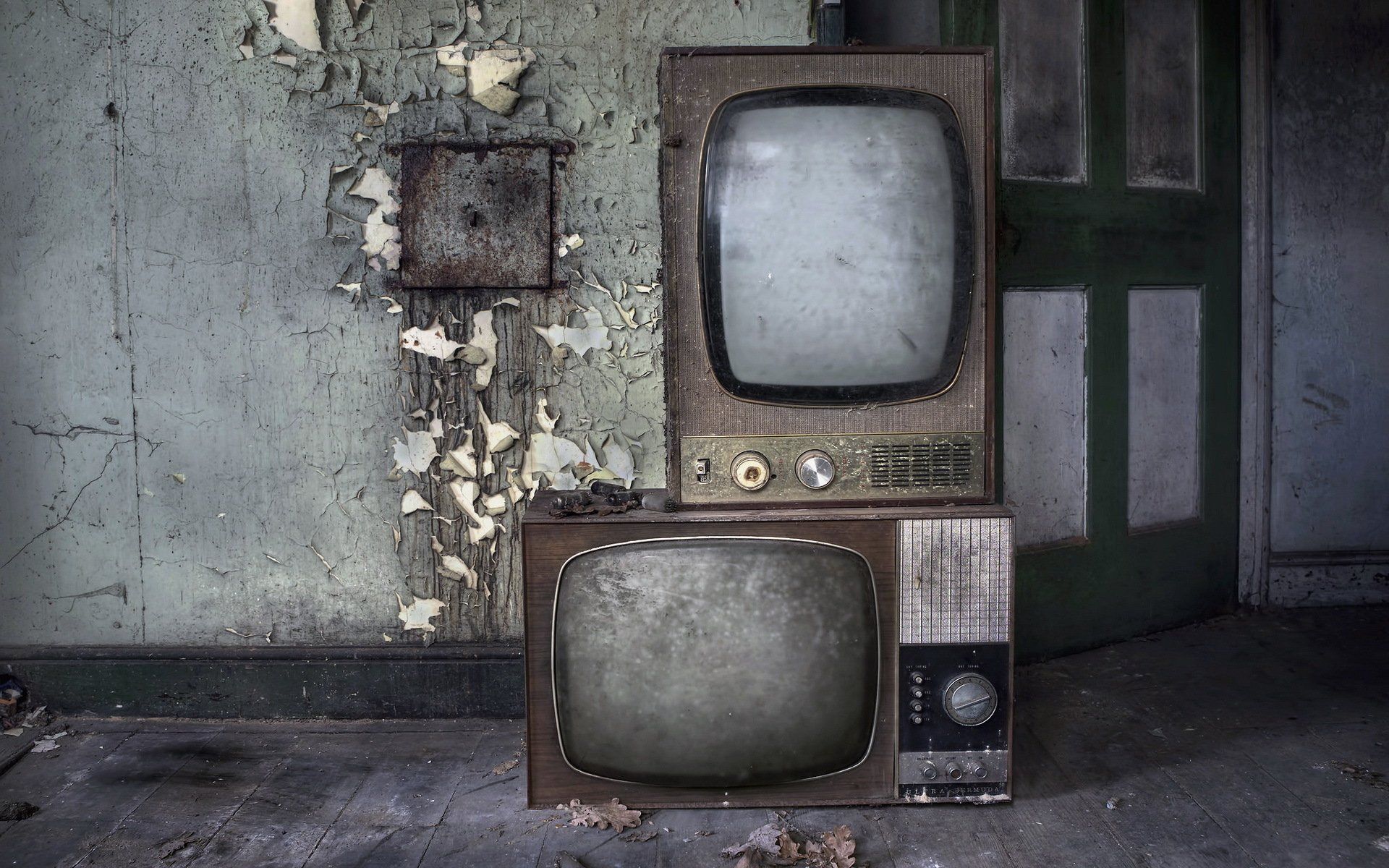 1920x1200 Vintage Vibes: HD Retro TV Photography Wallpaperx1200