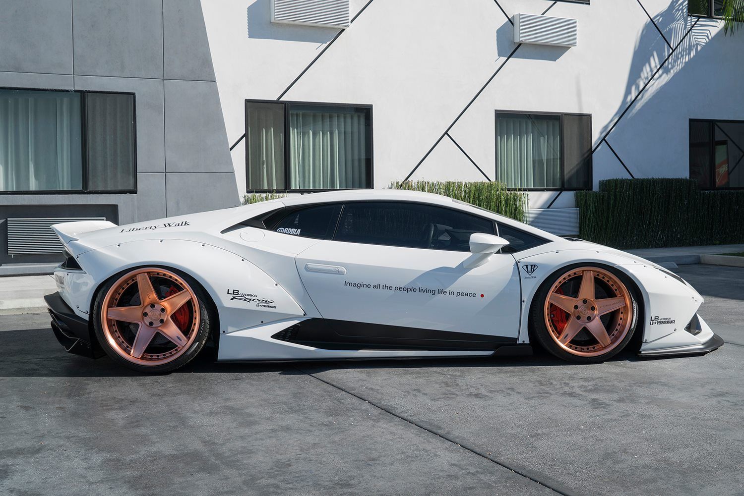1500x1001 White Liberty Walk Lamborghini Huracan on Forgiato Wheels