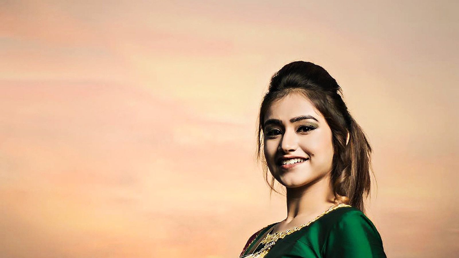 1600x900 Tanishq Kaur Desktop HD Wallpaper 52147