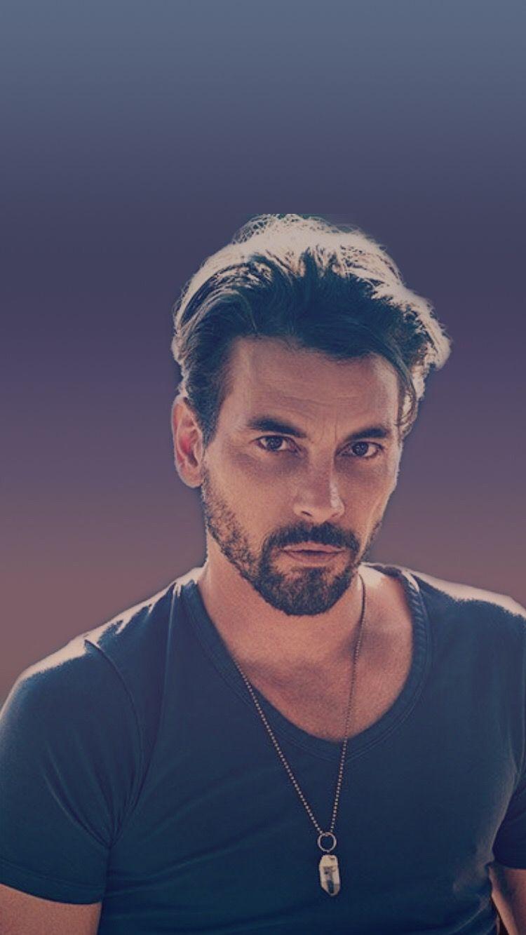 750x1333 Skeet Ulrich Wallpaper