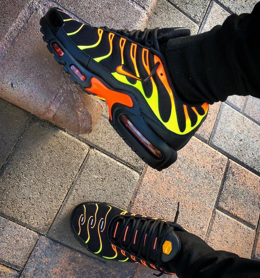 1040x1112 Nike Air Max Plus Wallpaper Max Plus Wallpaper