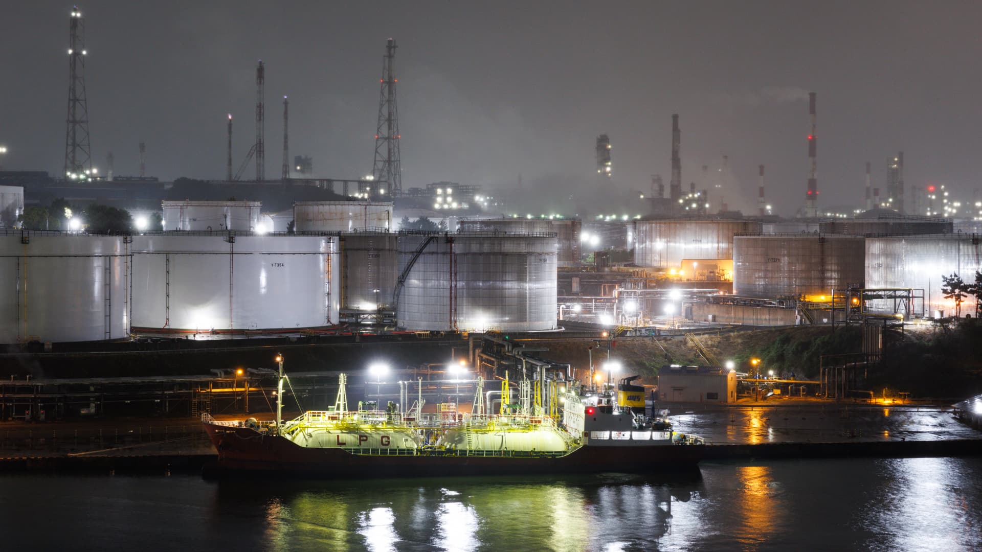 1920x1080 How Saudi Arabia's pipeline closure affects Asia crude importers