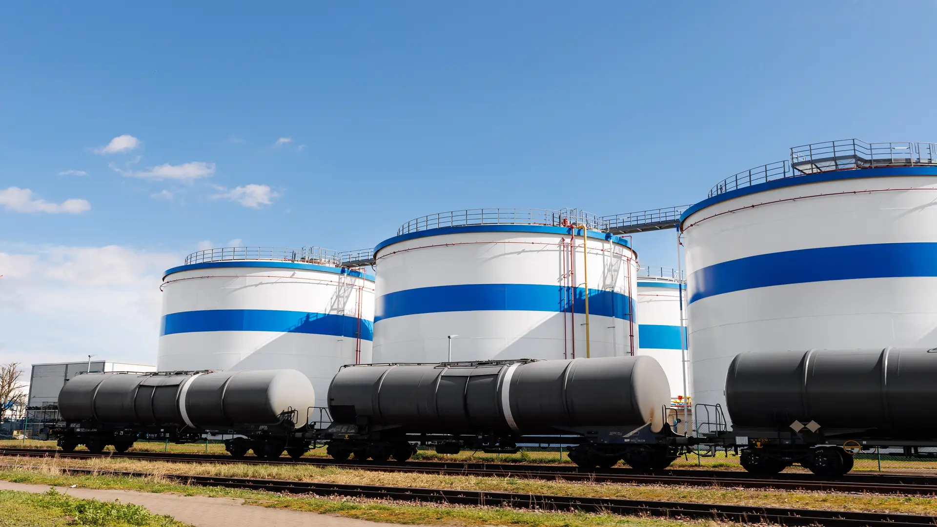 1920x1080 Oil Terminal: Operational Functions and Critical Assets
