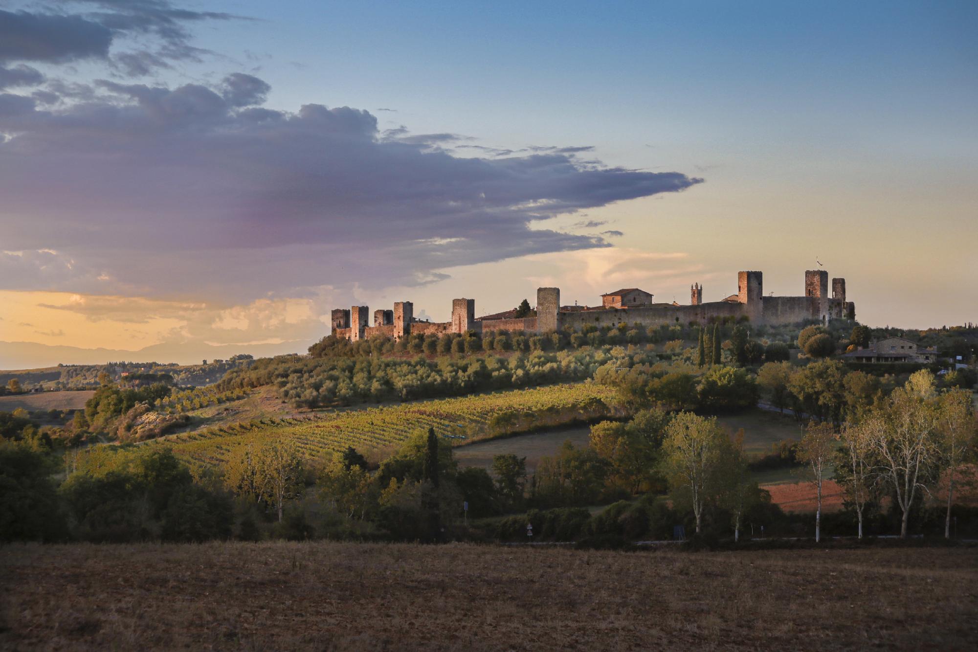 2000x1333 Monteriggioni Walled Town