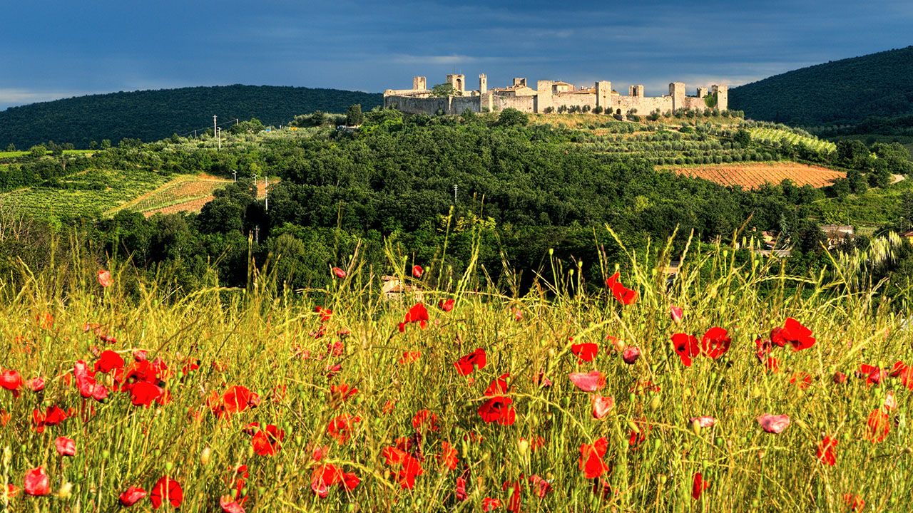 1280x720 Monteriggioni and Assassin's Creed II, eight years later